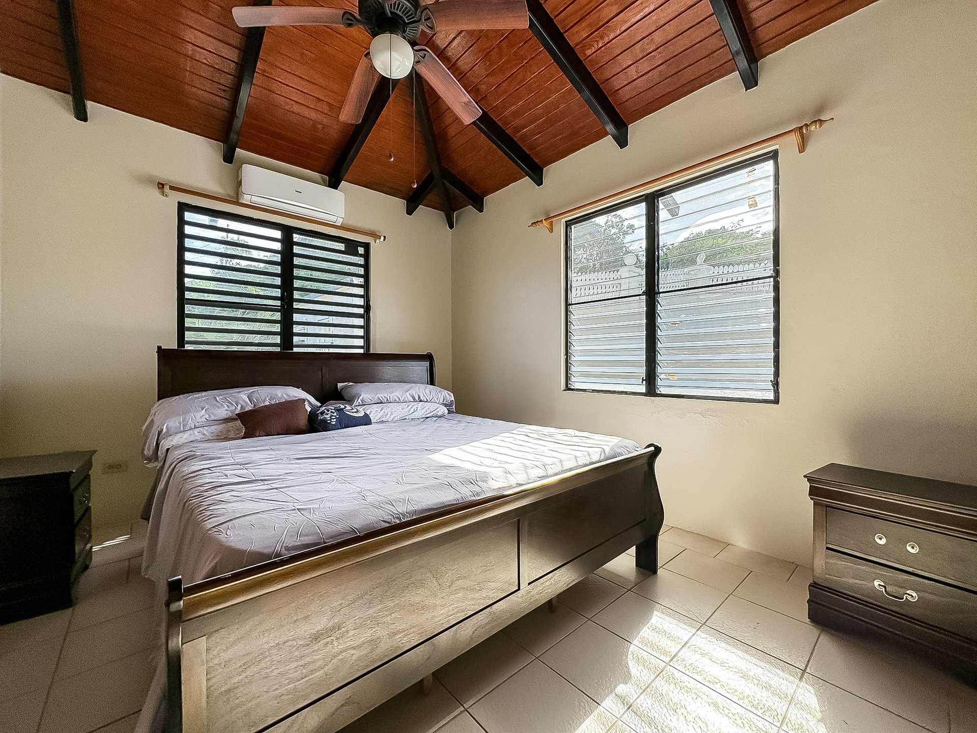 340 Long-Term Rental at Soldiers Hill, Tortola