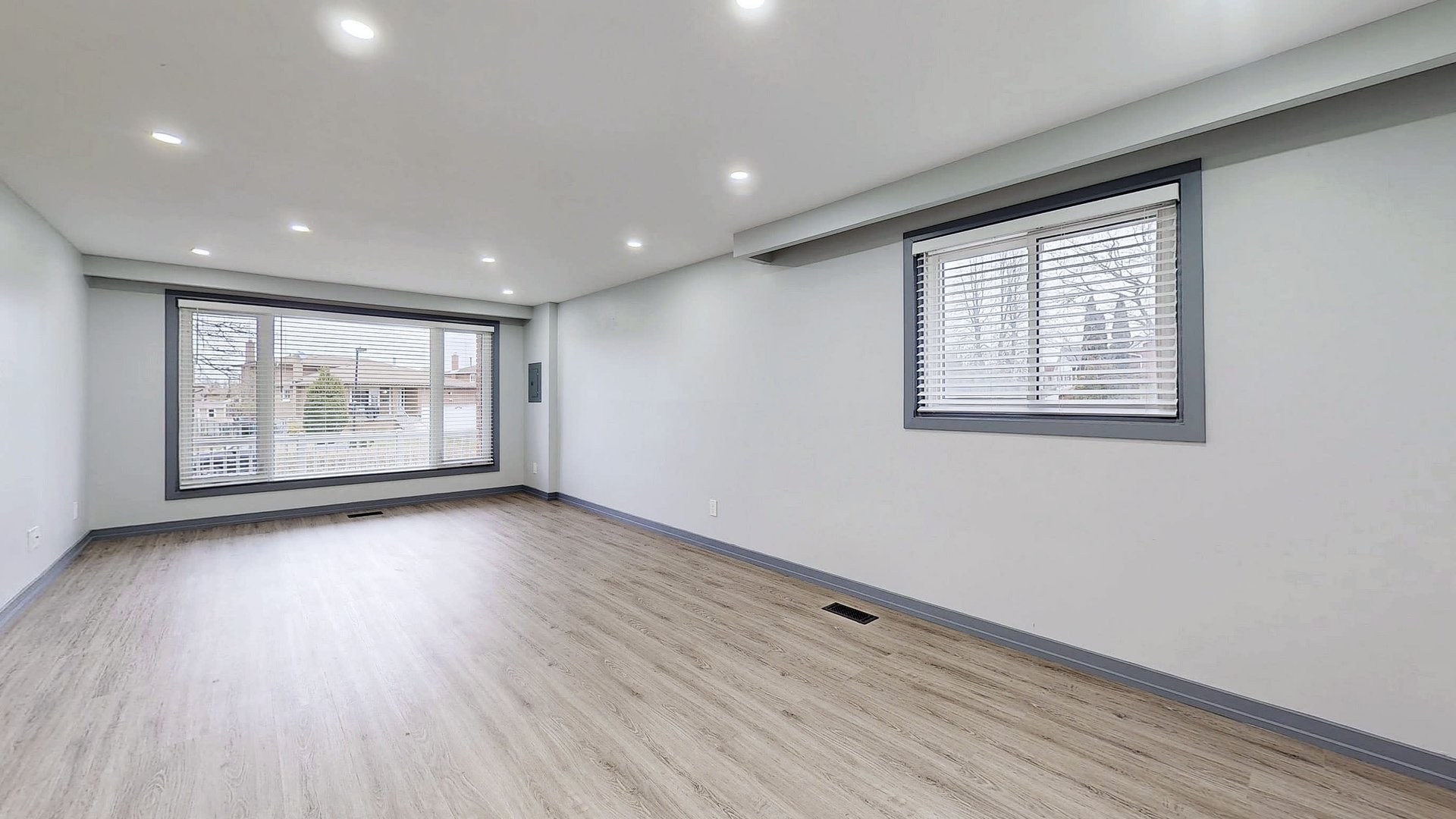 36 Jayfield Rd - Upper Unit