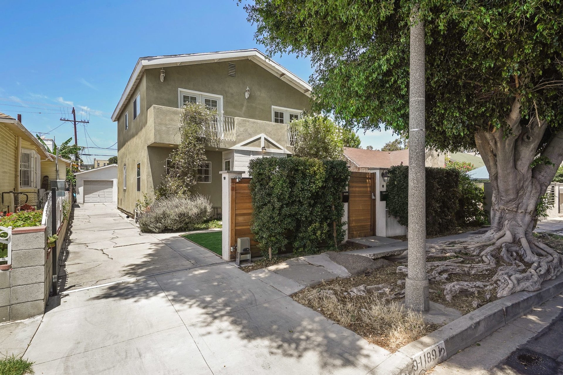 Rare Newer Renovated Duplex (2 on a Lot) in Mid-City