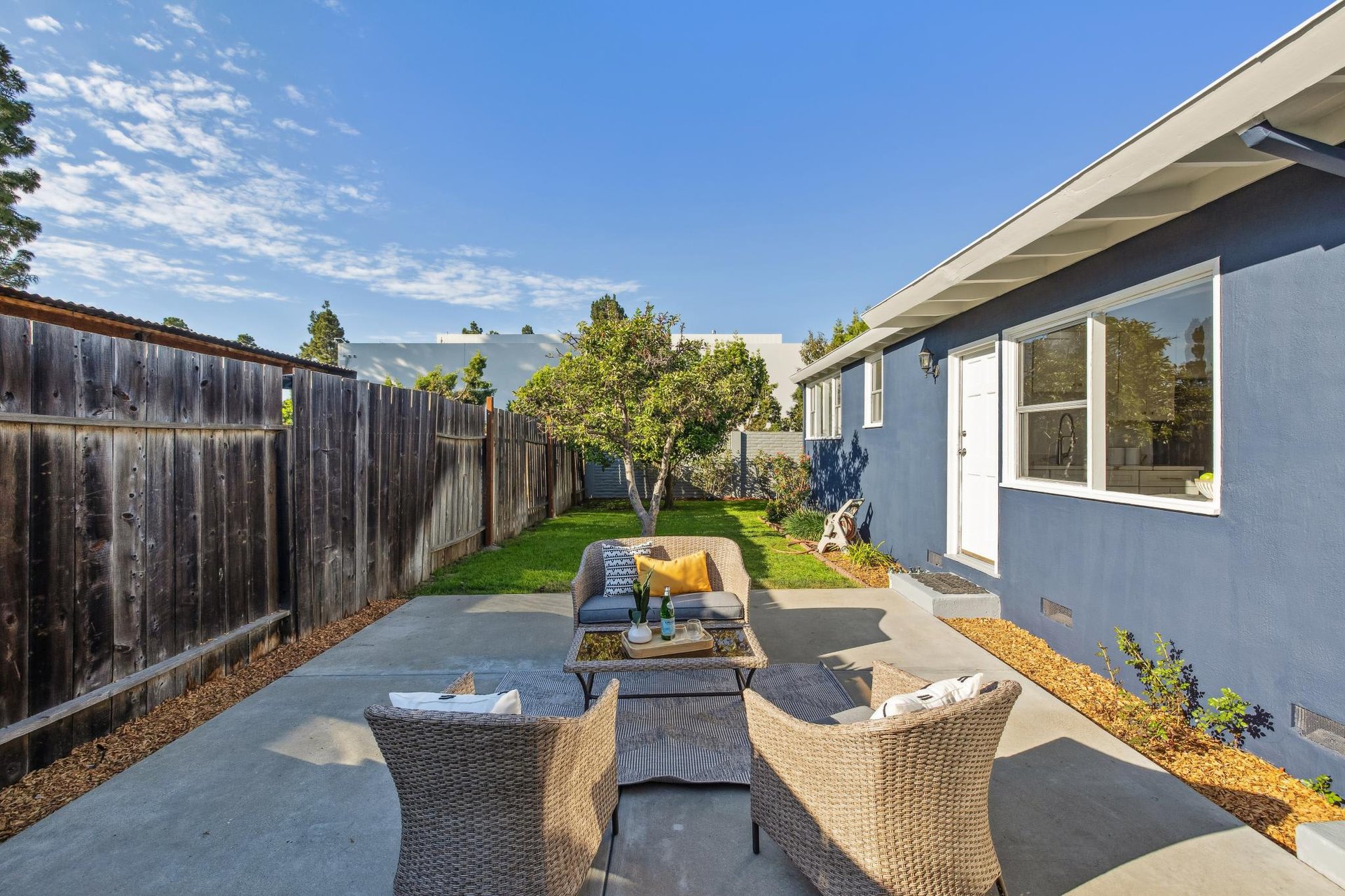 1575 Kavanaugh Dr