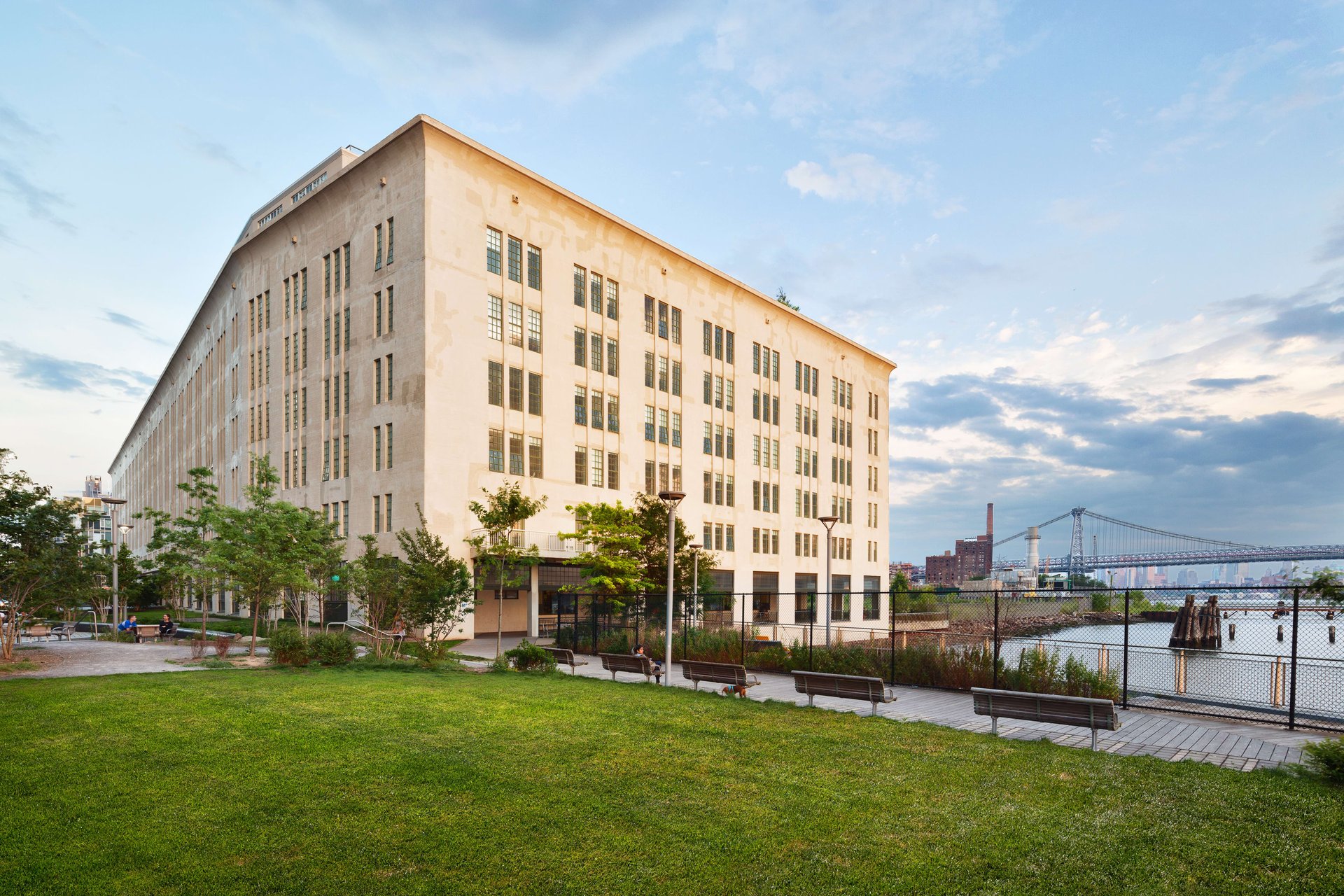 184 Kent Avenue Unit: A-303