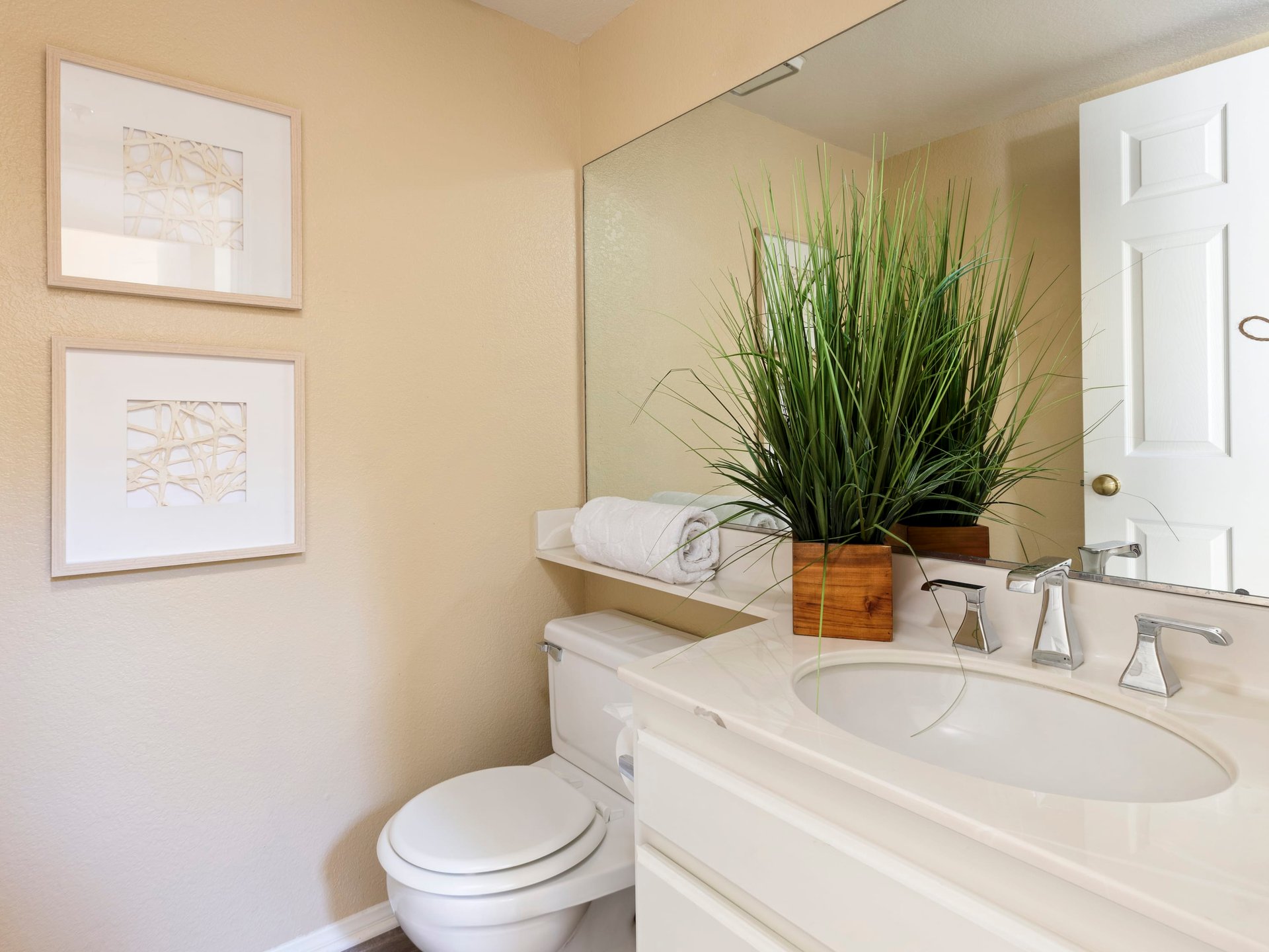 1345 E Grand Avenue Unit: D