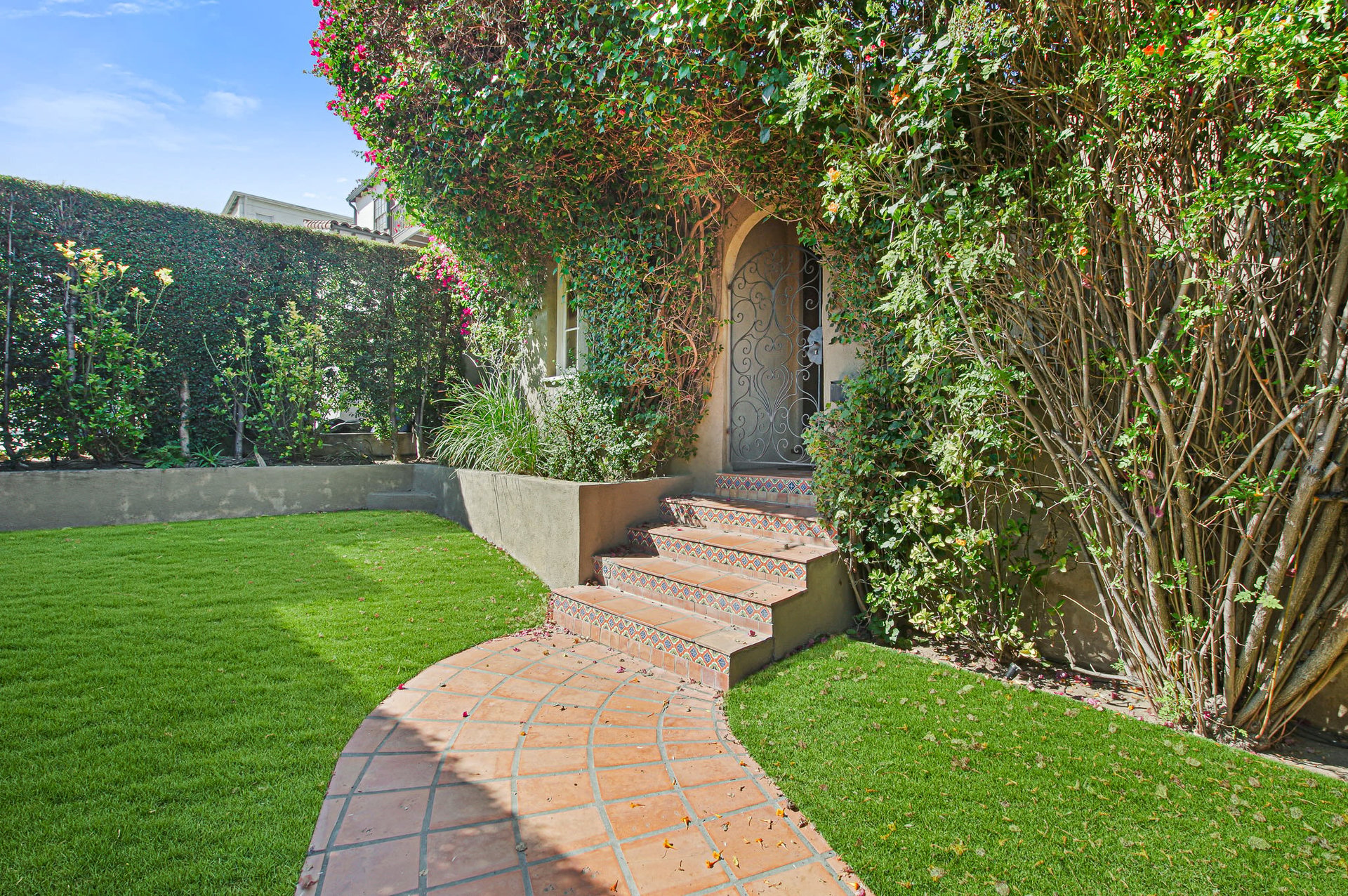 Breathtaking Spanish Villa - An Oasis in the heart of Mid-City!