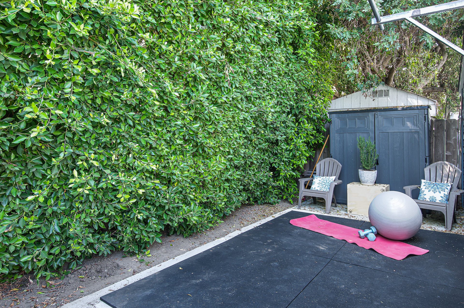 LOVINGLY RESTORED 2-STORY TRADITIONAL HOME IN PRIME RANCHO PARK