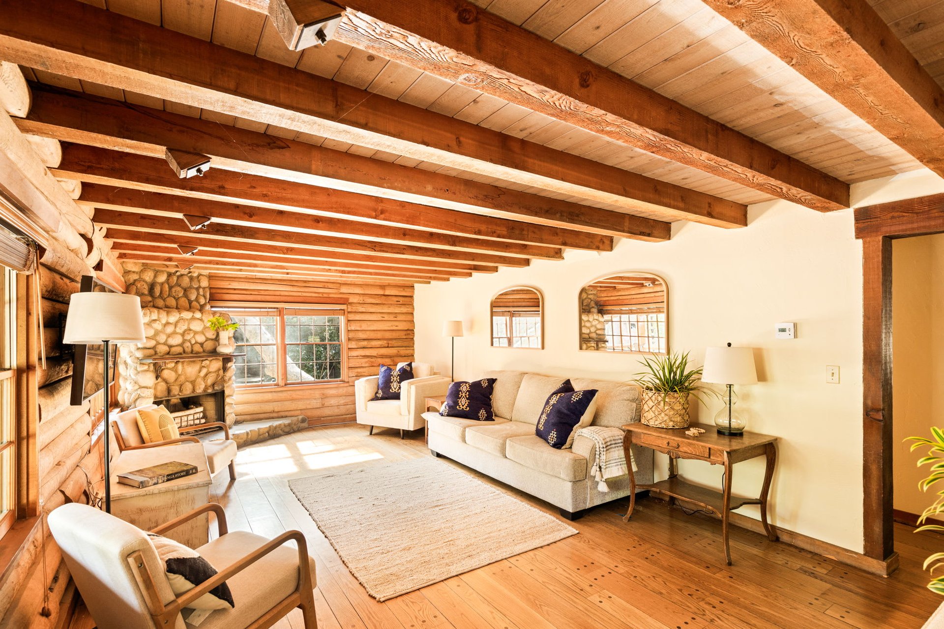 1801 N Topanga Canyon Blvd