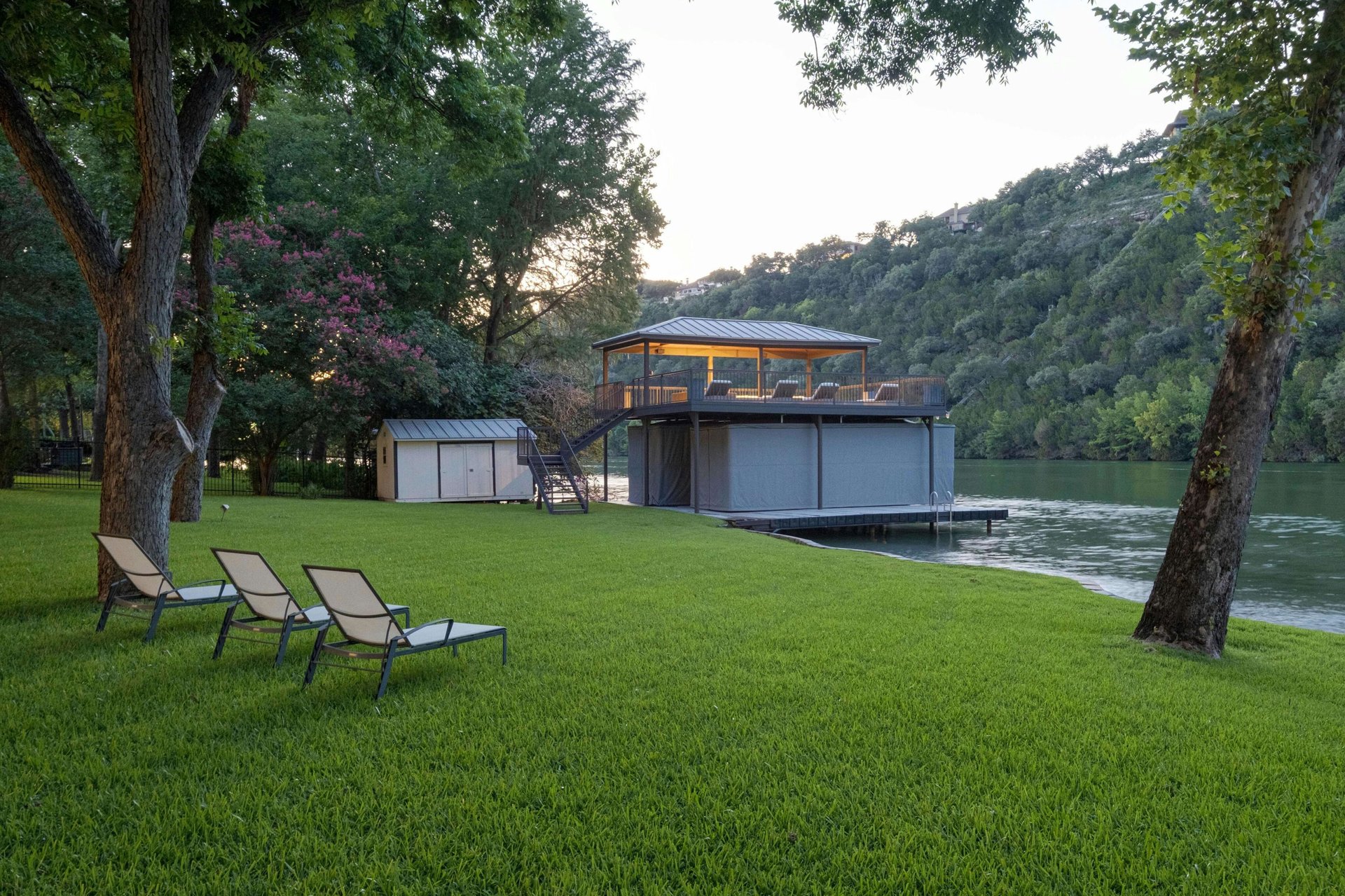 3120 Edgewater Drive