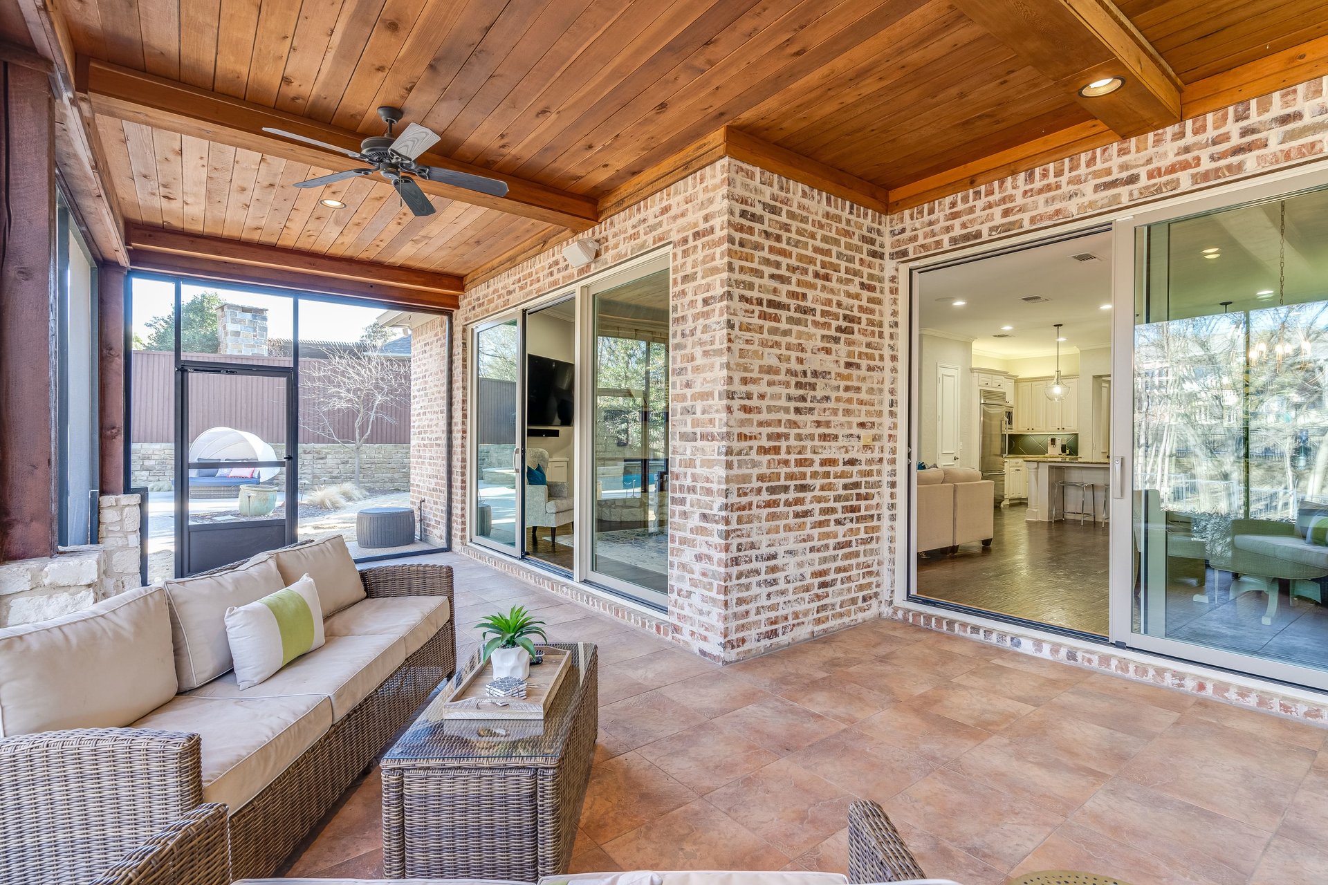 4734 Heritage Oaks Drive