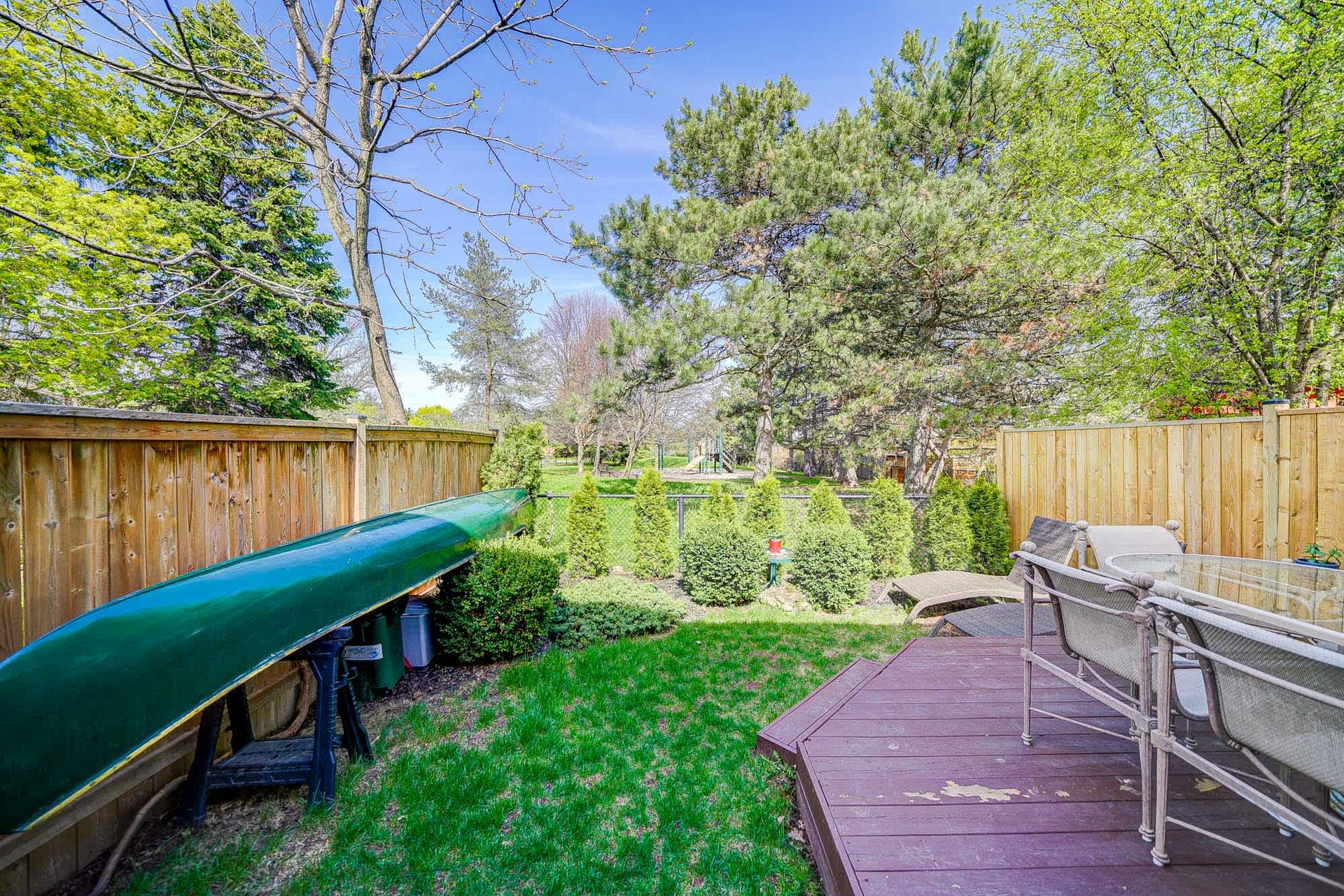 1087 Runnymead Cres