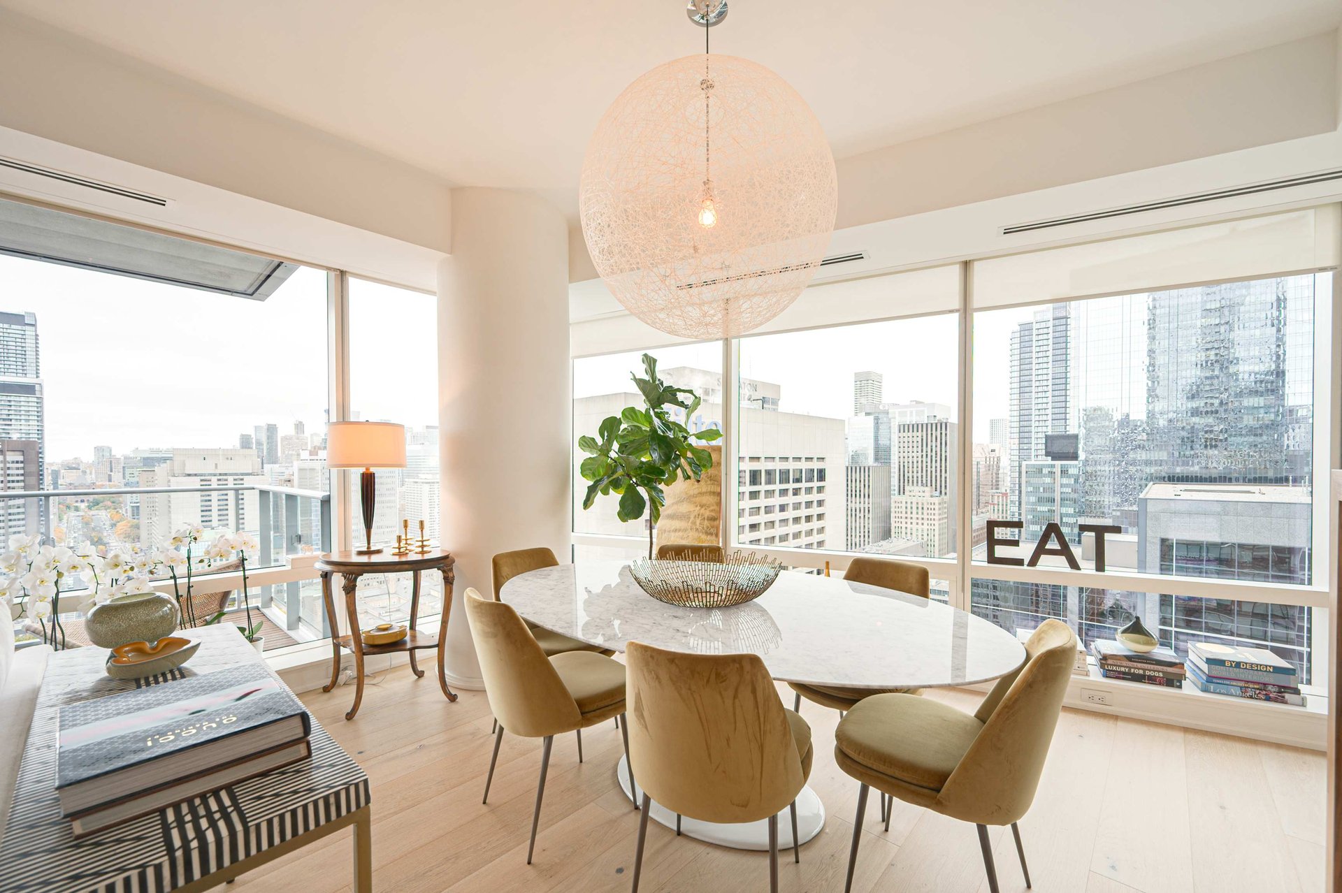 Suite 3206- 180 University Avenue