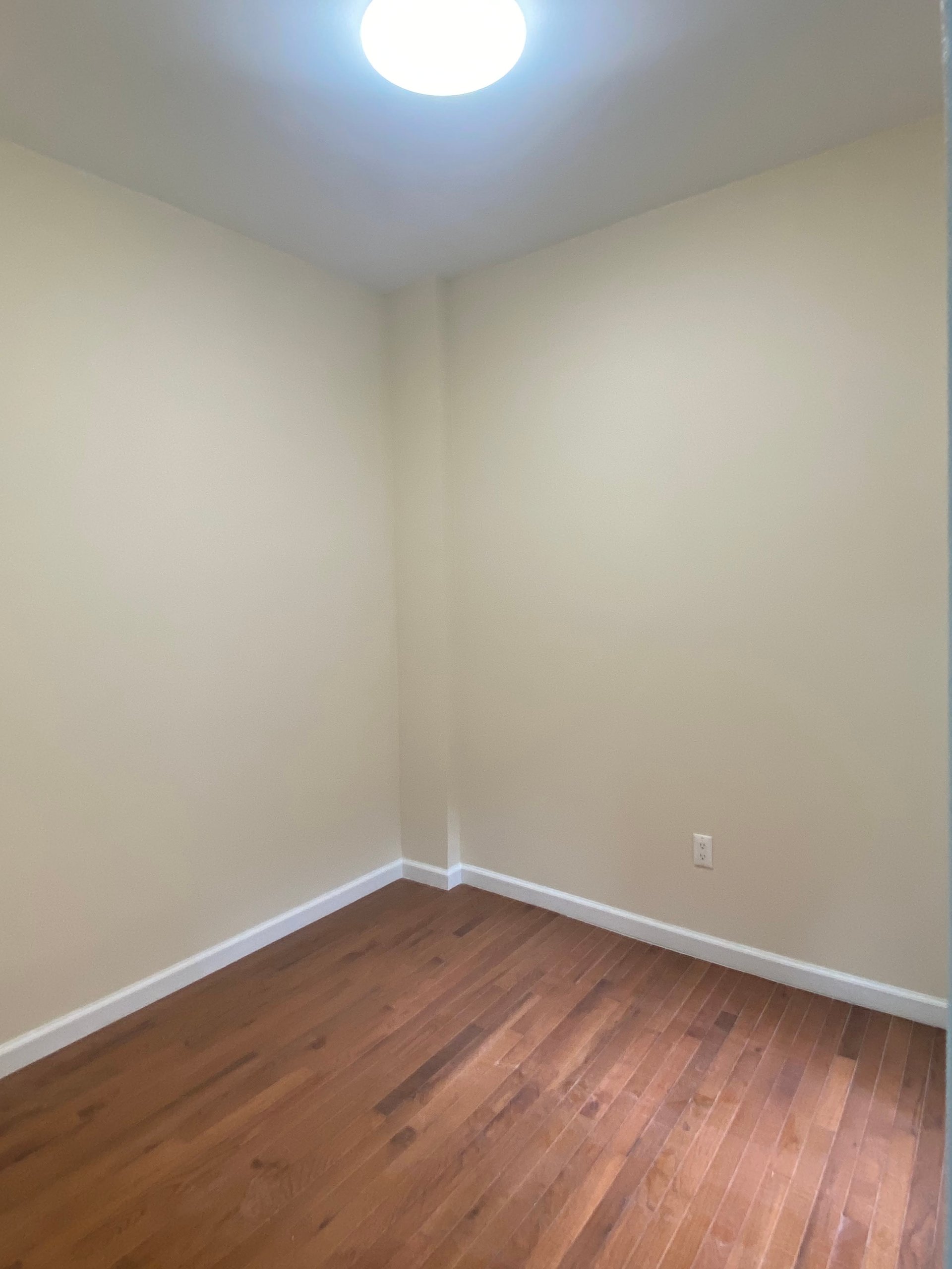 270 E 78th St, Unit 6