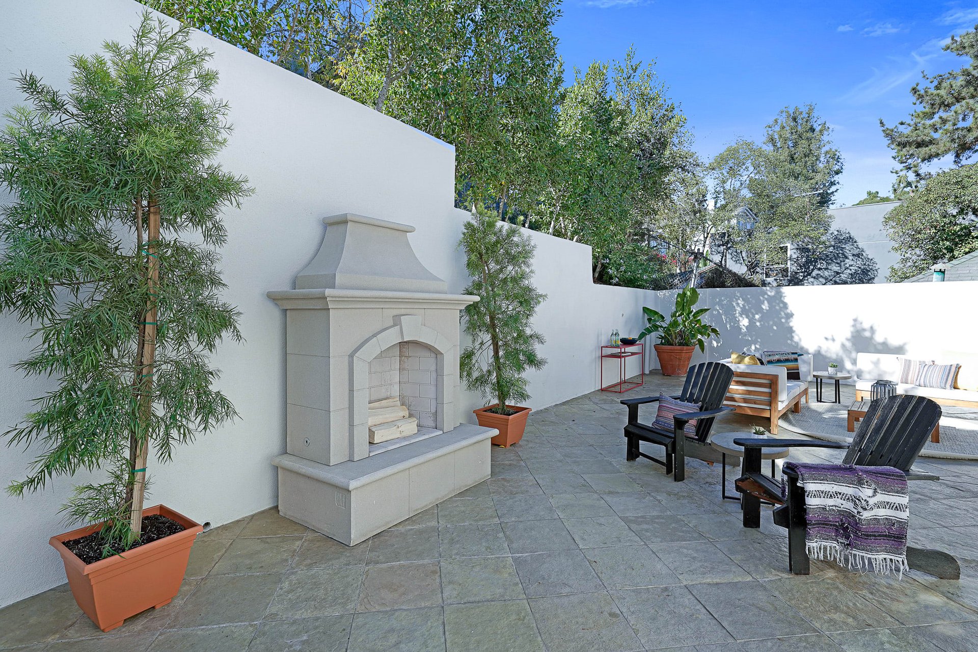 Immaculate & Turnkey Contemporary Home in Hollywood Hills