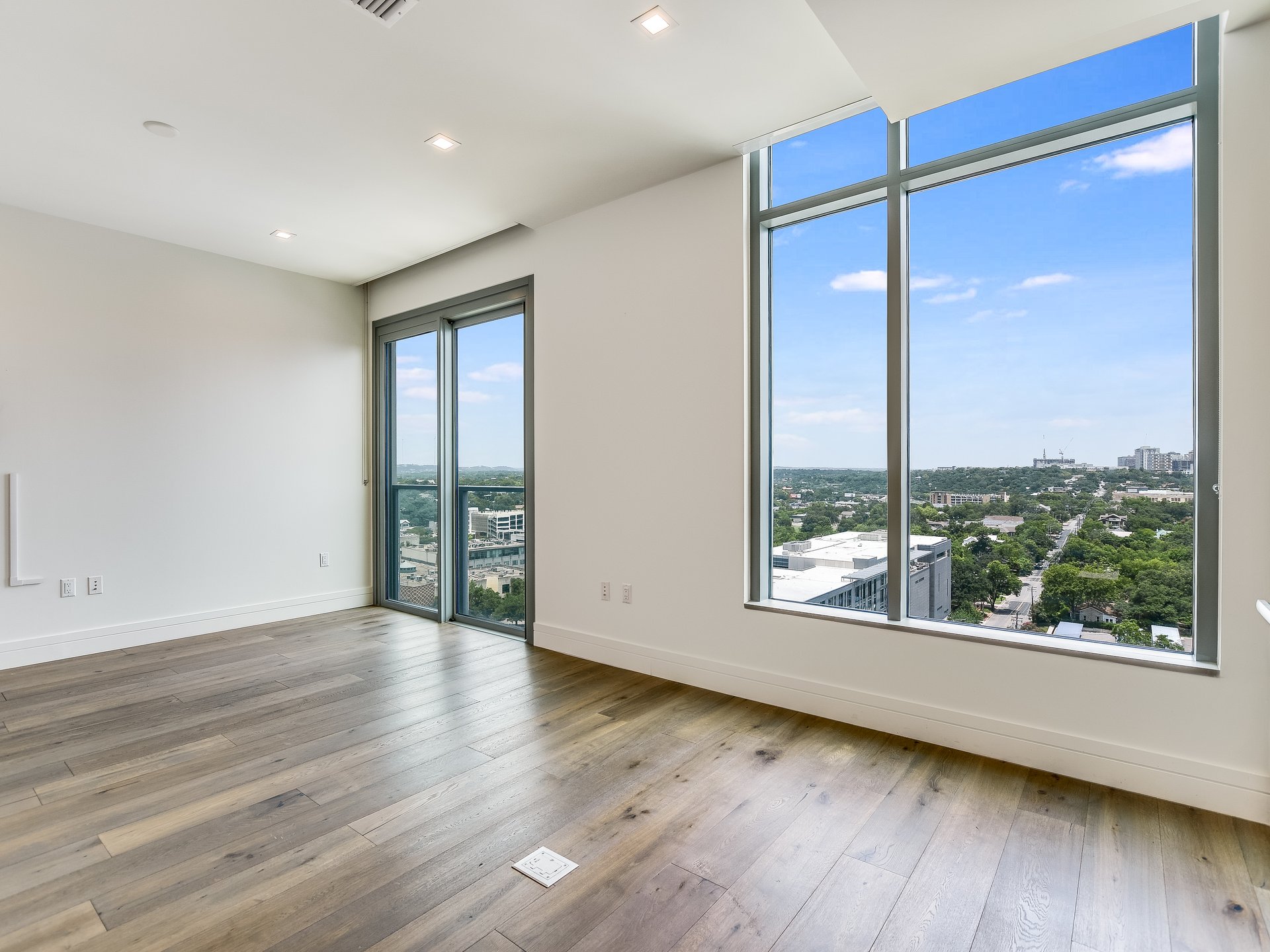 Fifth & West, #1506