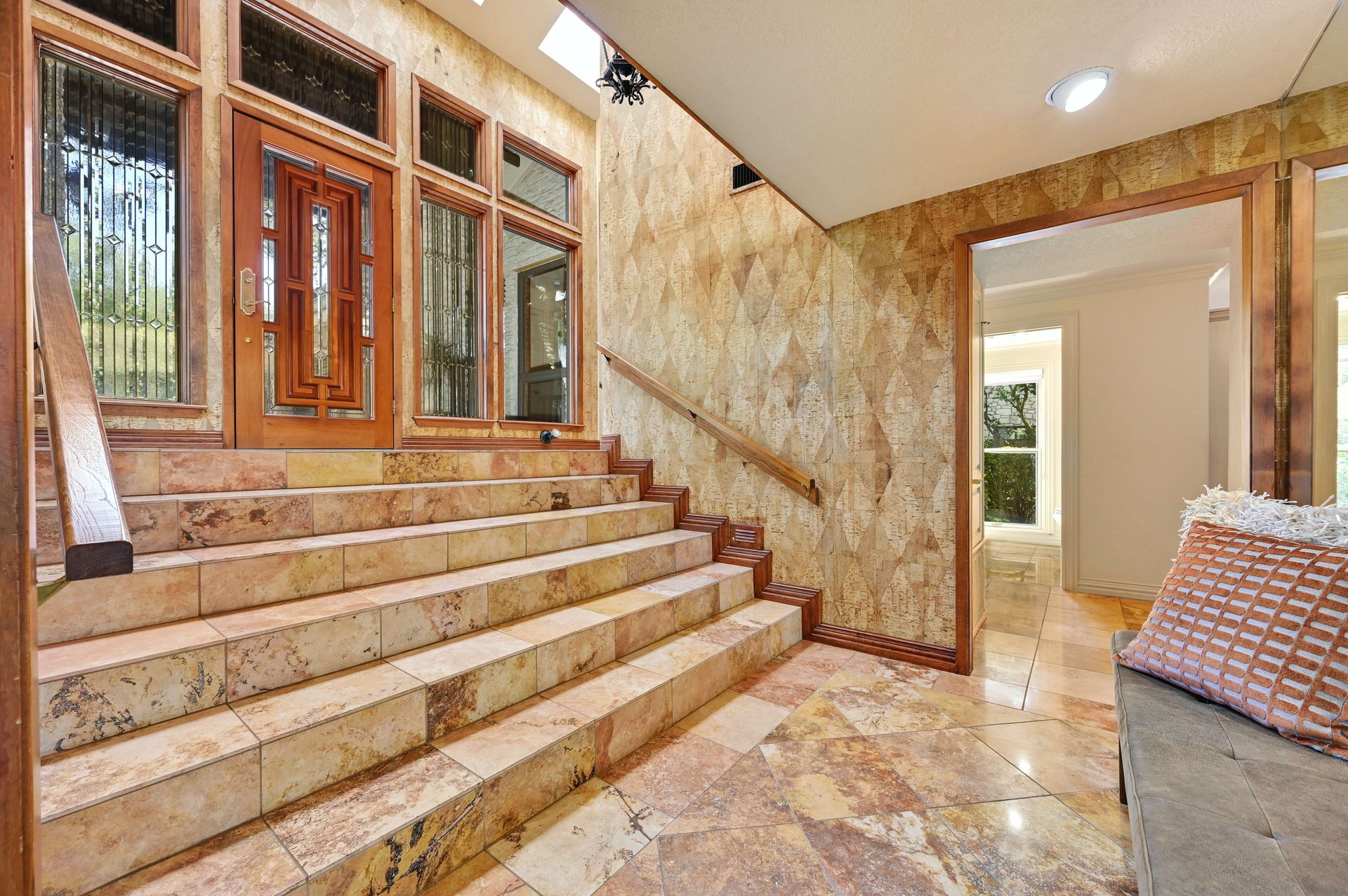 5711 Sam Houston Cir