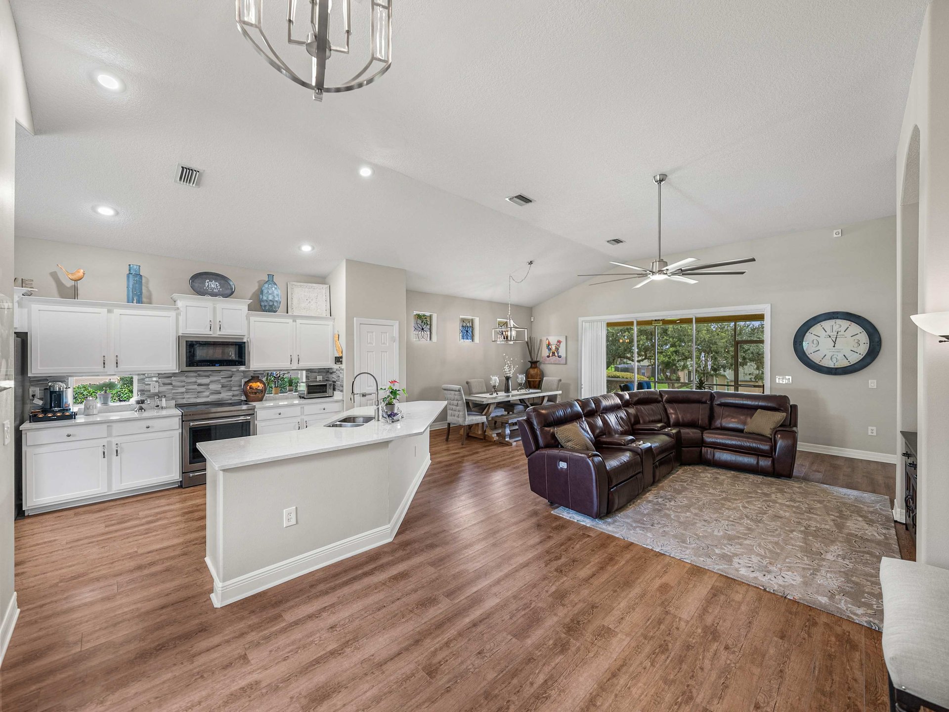 13130 PALMILLA CIR