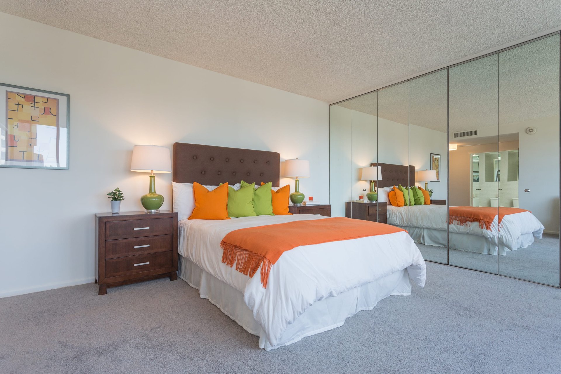 The Comstock #5B, Wilshire Corridor
