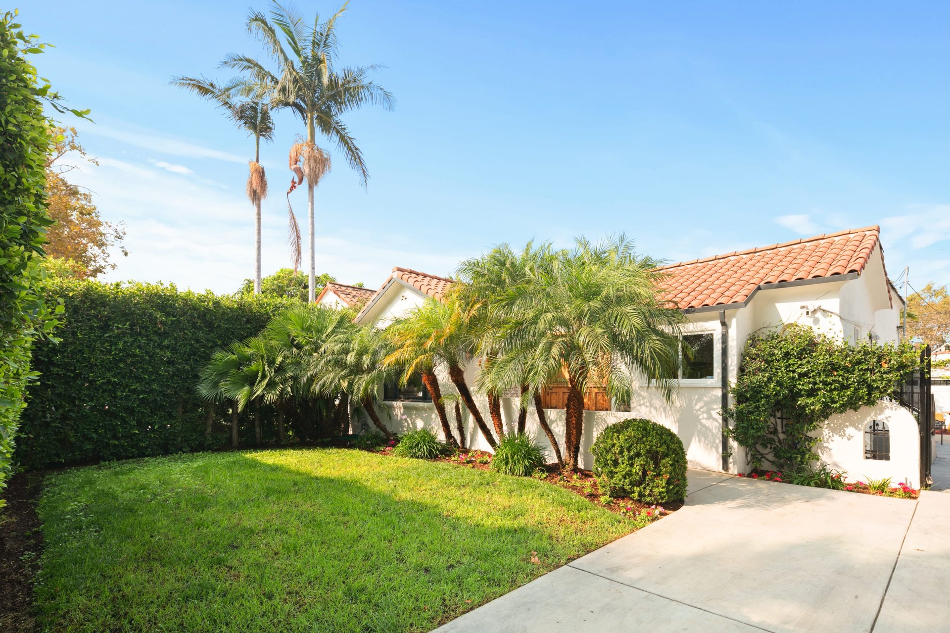 133 N Crescent Heights Blvd