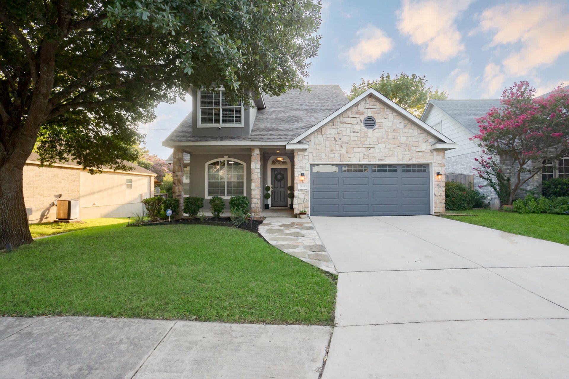 24843 CRESCENT RUN