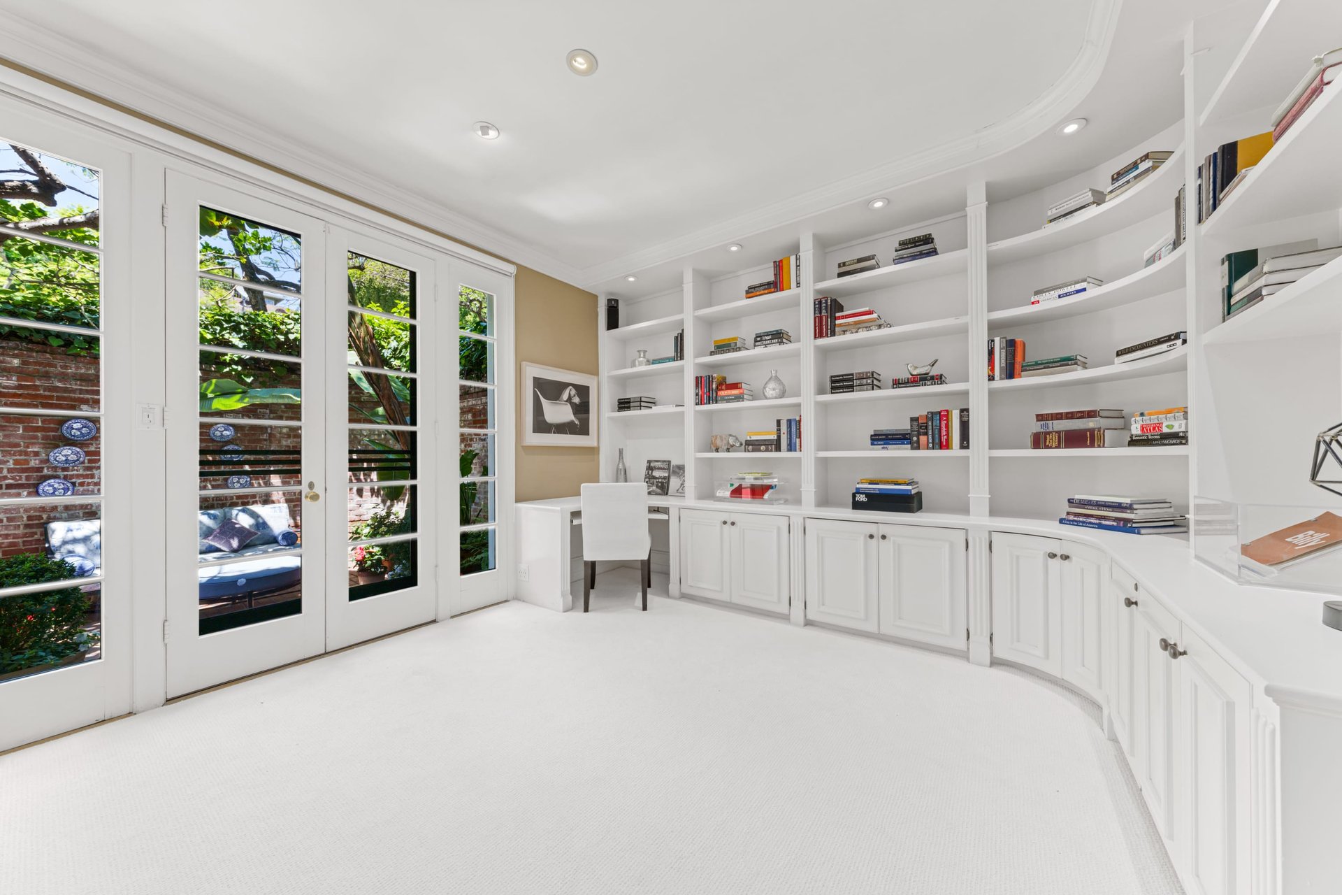 8720 Shoreham Dr #A, Sunset Strip