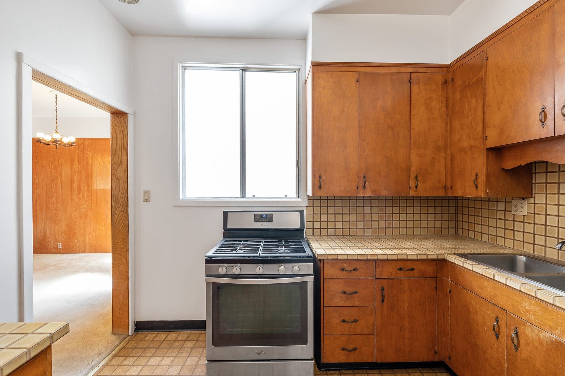 327-329 Chestnut St