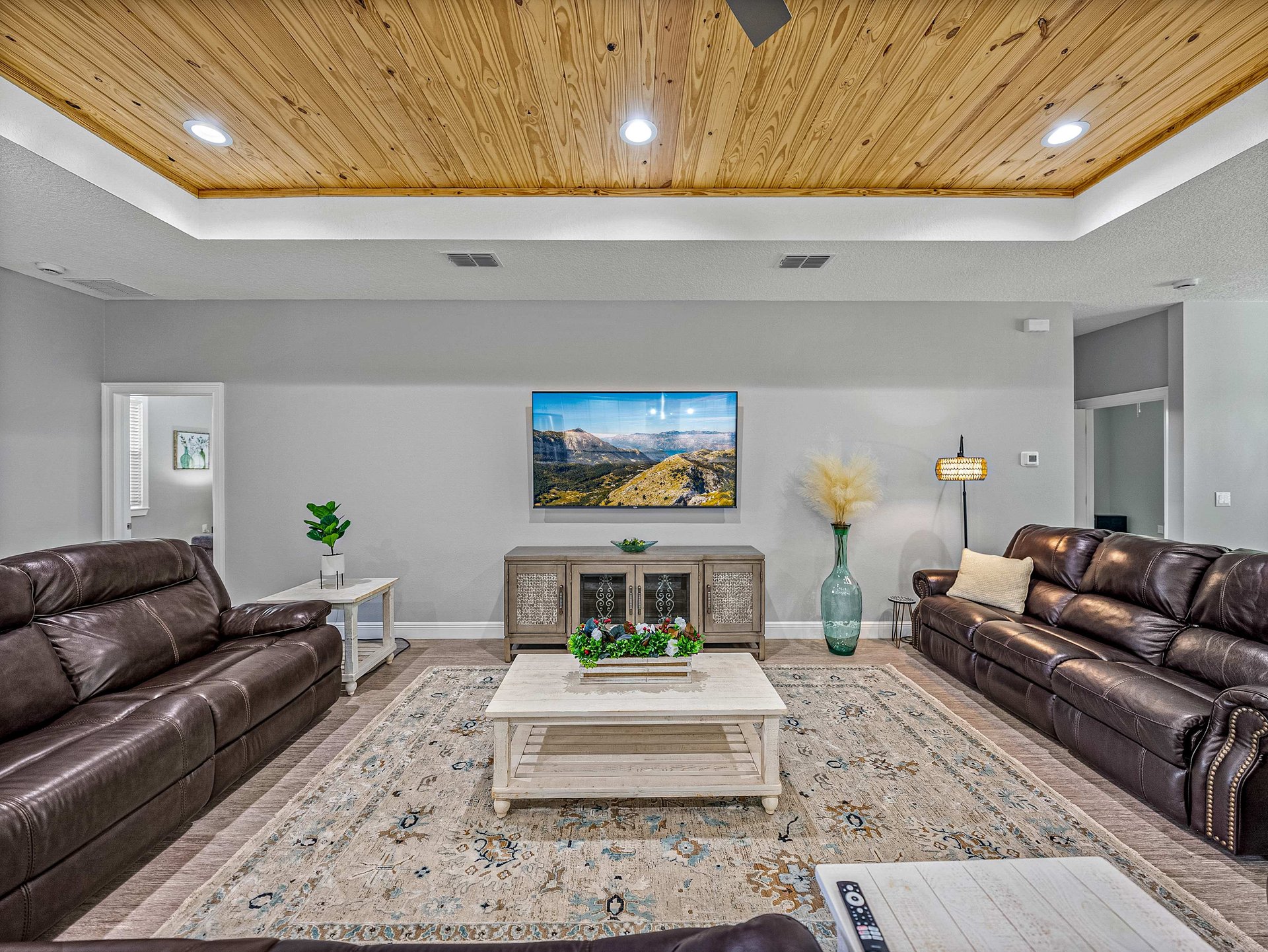 11521 PINE HOLLOW WAY