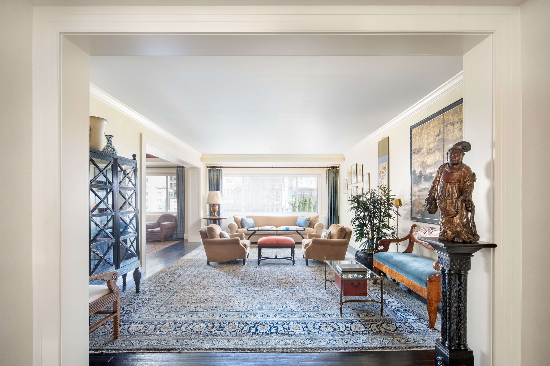 10 East 70th Street
