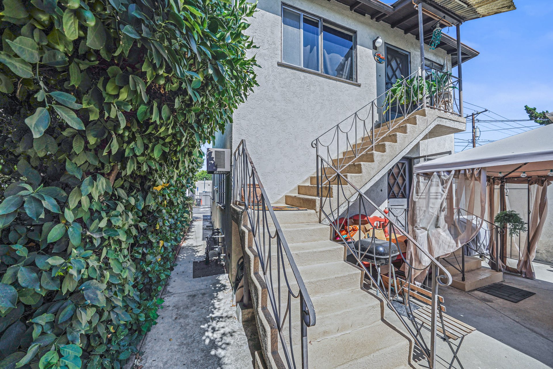 Rare opportunity to own a Garden-style 3 Unit Income Property in highly-sought Magnolia Park Burbank!