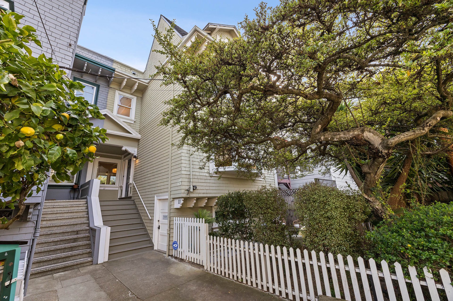 11 Imperial Avenue
