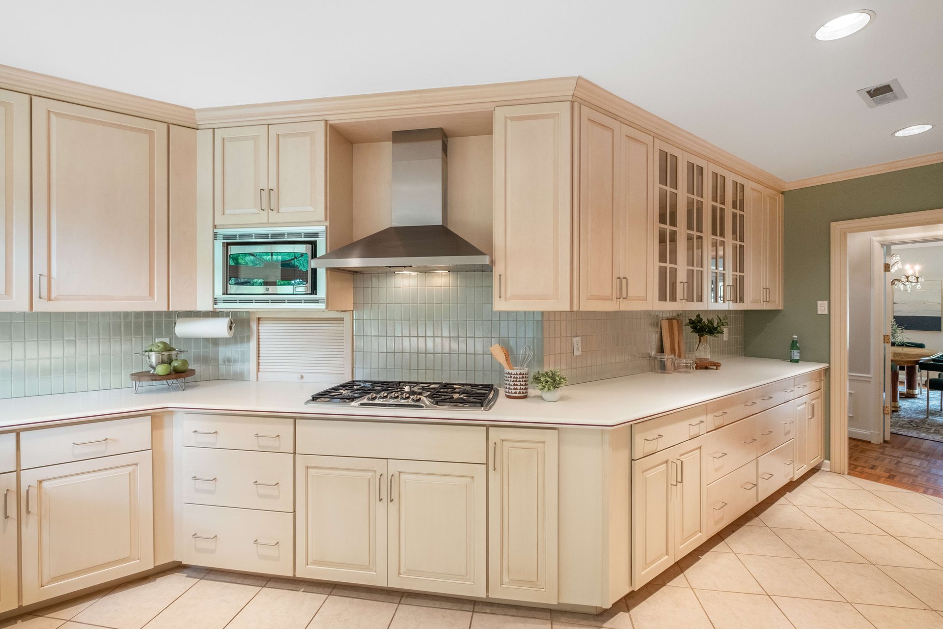 Dream Big or Live Simply on 2.26 Acres in Ladue