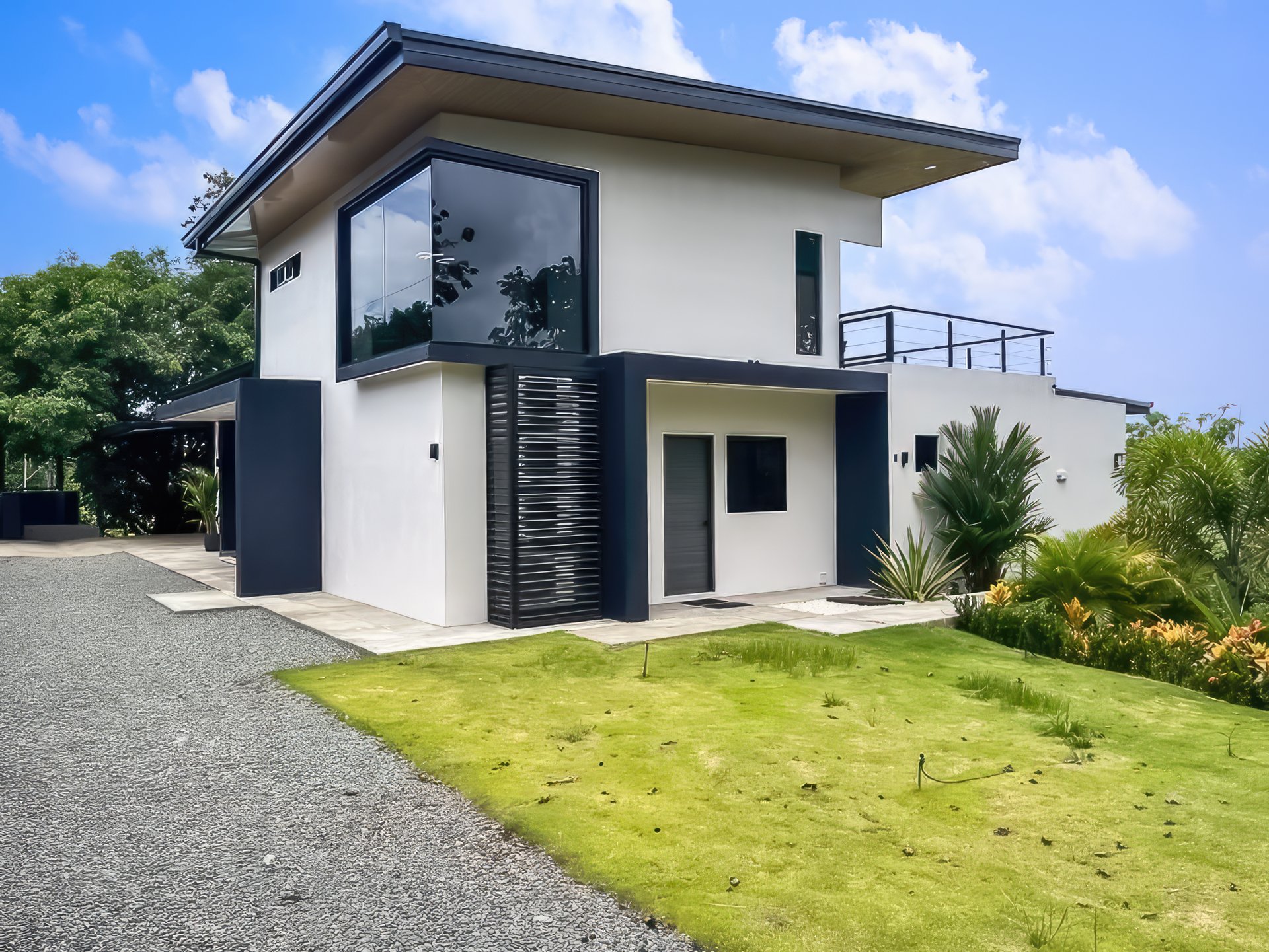 Casa Palma, Brand New Luxury 3 bedroom, 4 bathroom home with Amazing Sunset View in Quepos