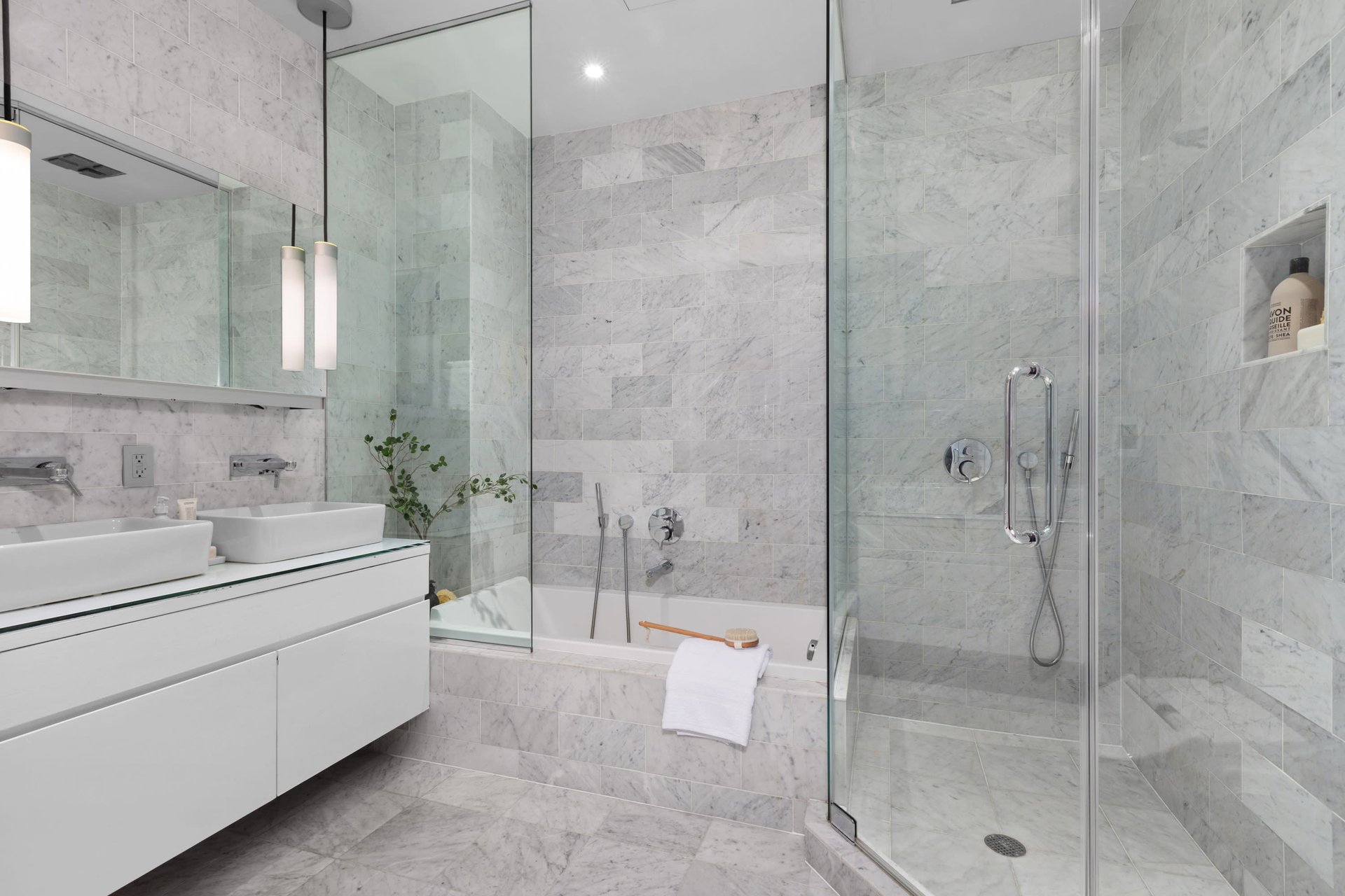 449 Washington Street, Residence 2