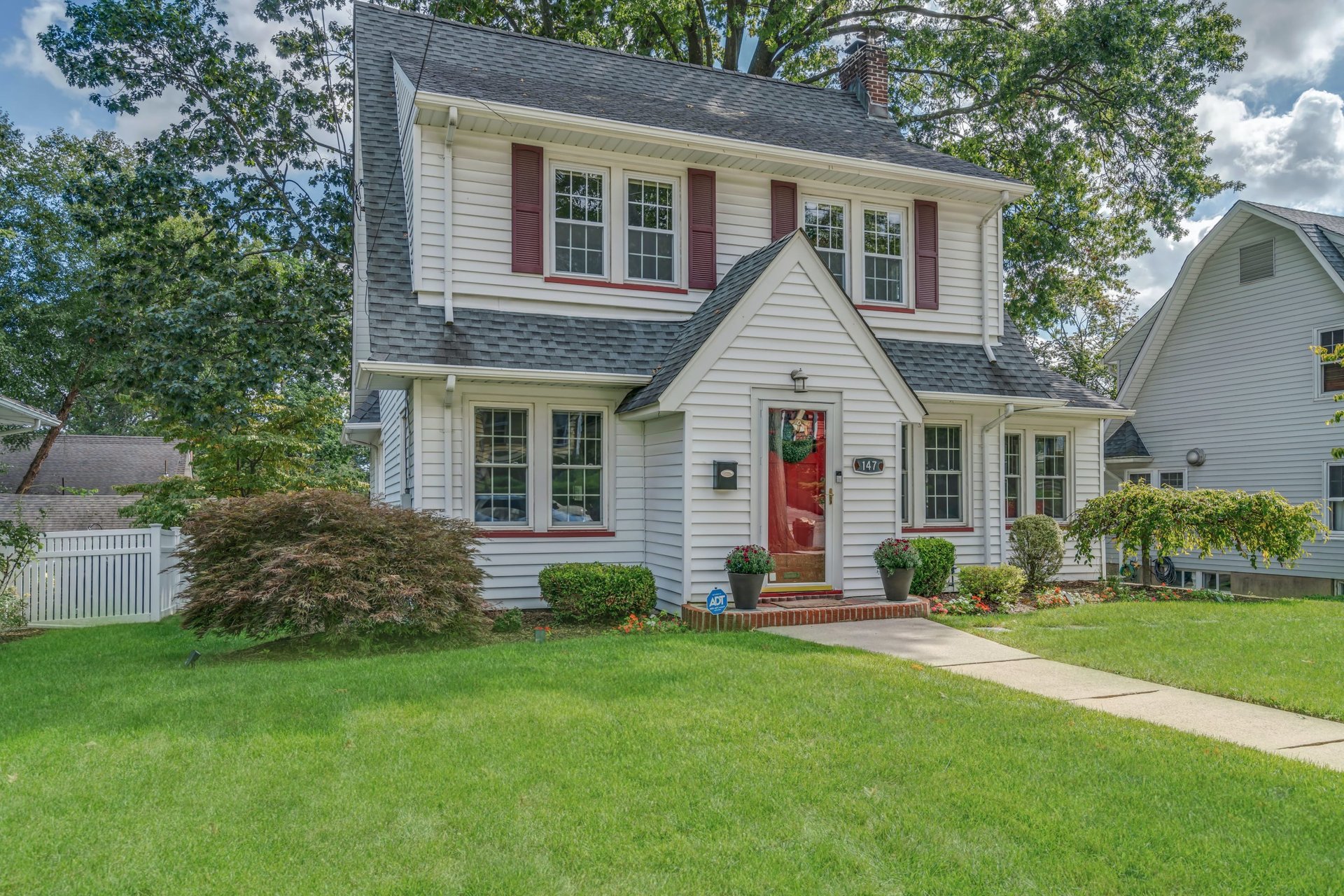 147 Pasadena Place