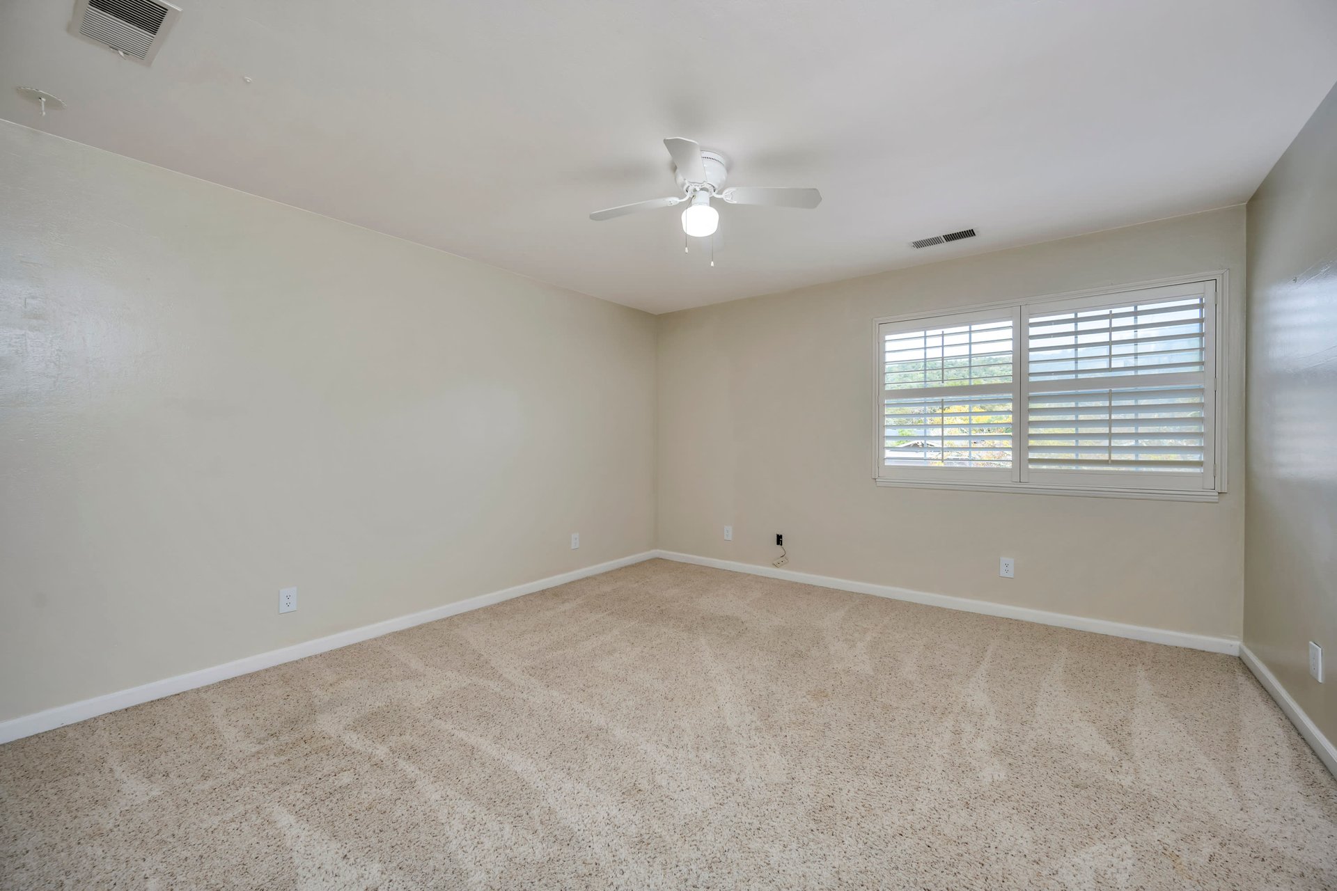 4858 Devonshire Place