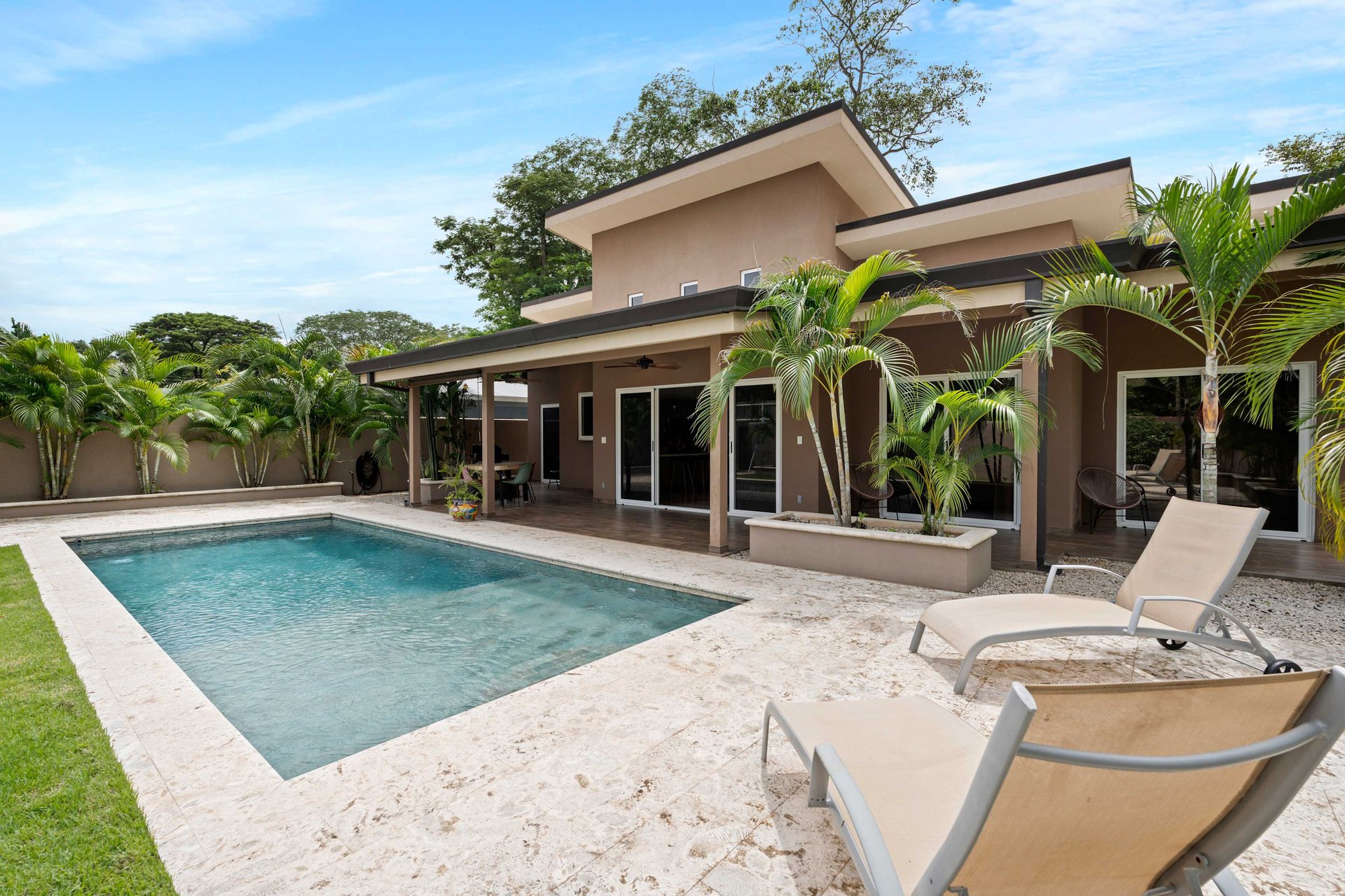 Casa Tranquila | Gorgeous Walk-to-Beach House on a Double Lot in Playa Potrero!