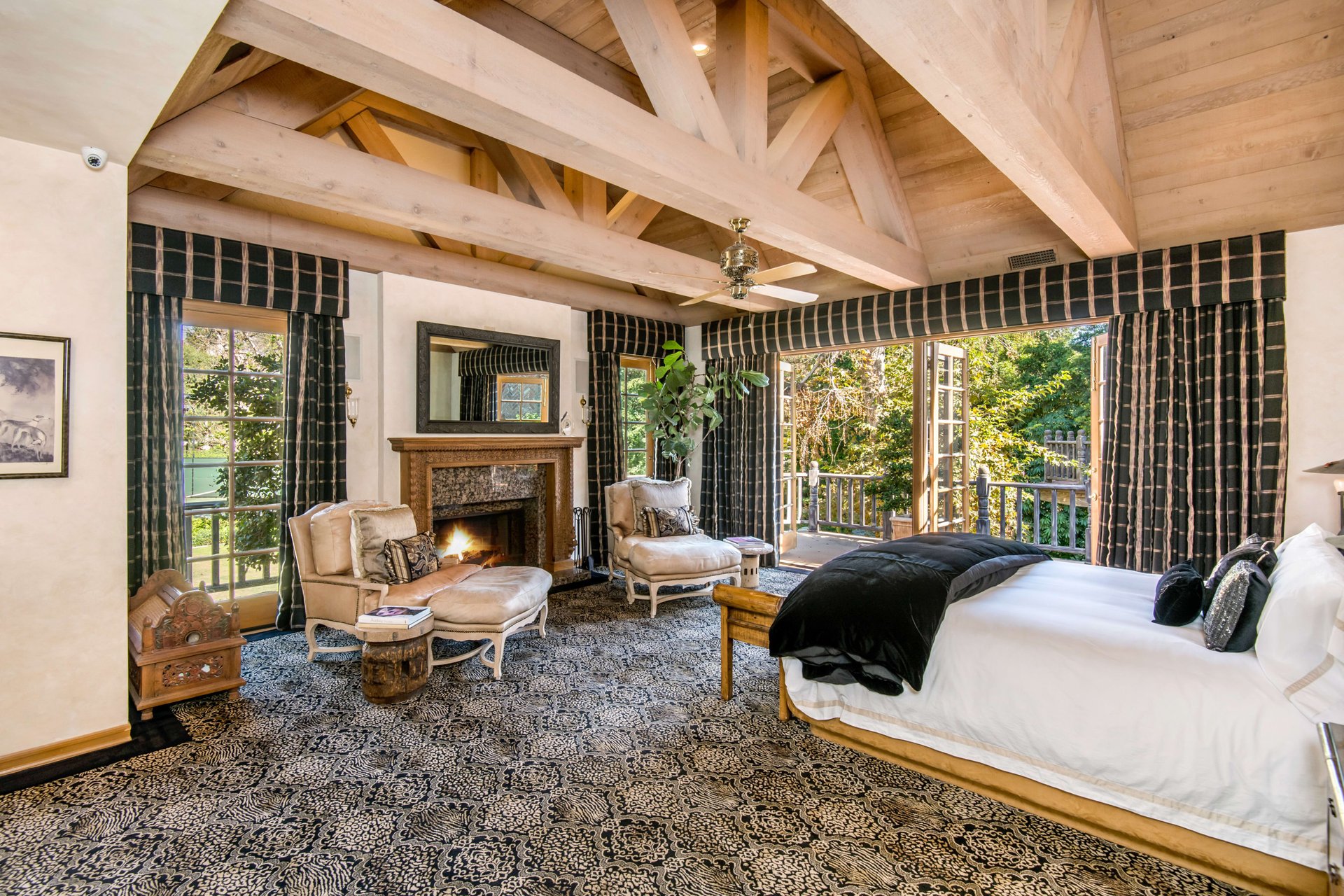 1005 Woodland Drive