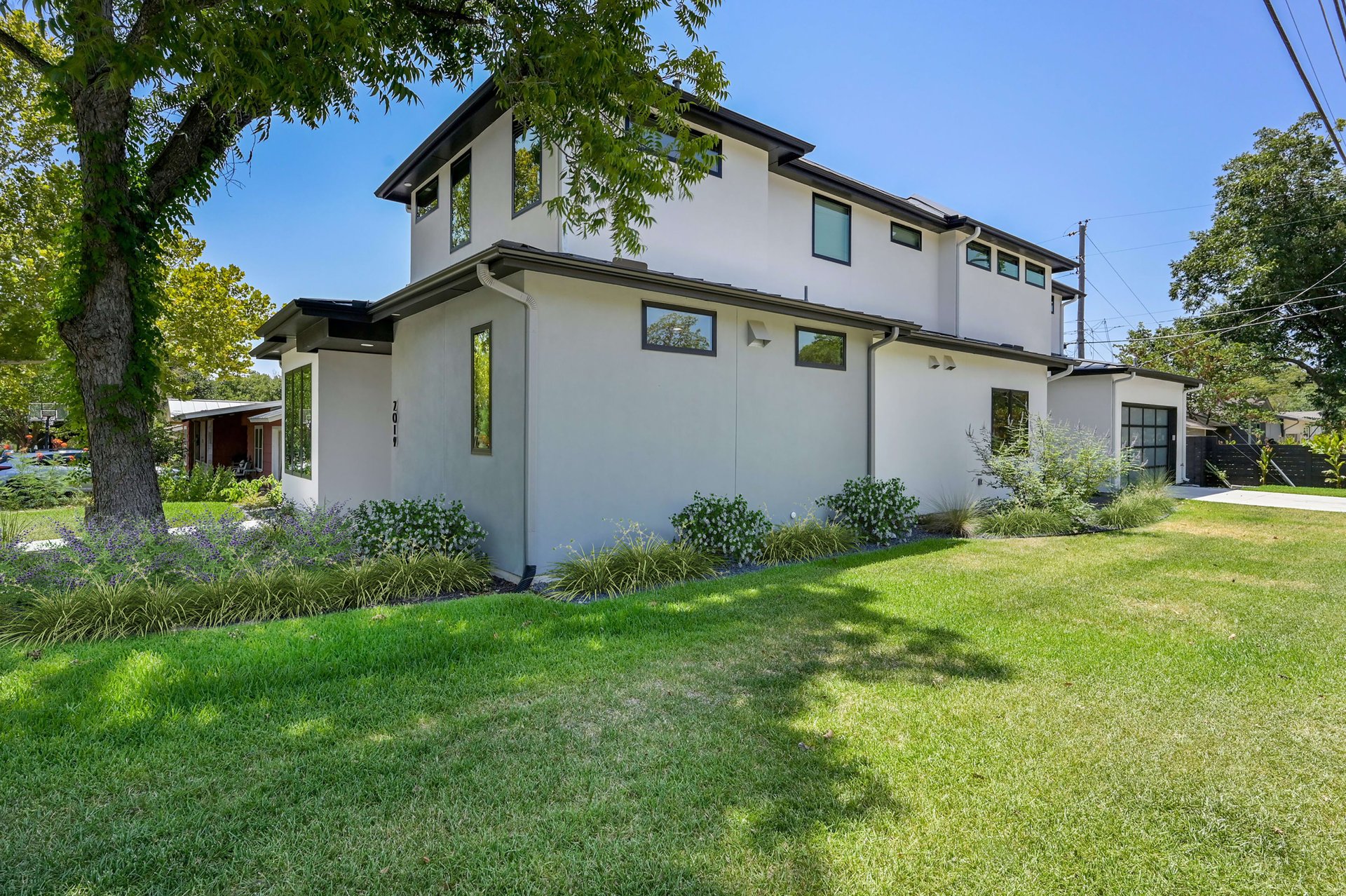 2019 Brentwood Street