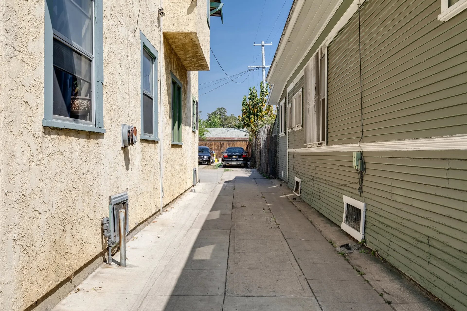 2713 Darwin Ave