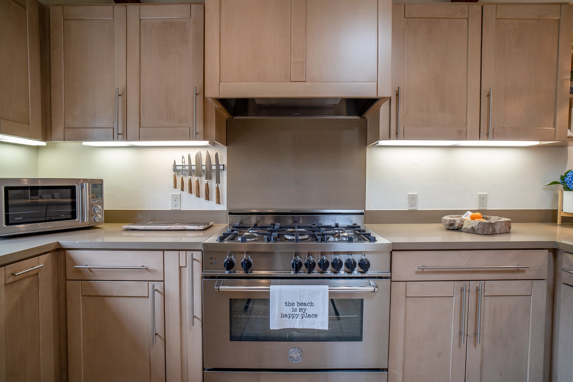 Carmel Jewel - 2561 15th Avenue, Carmel