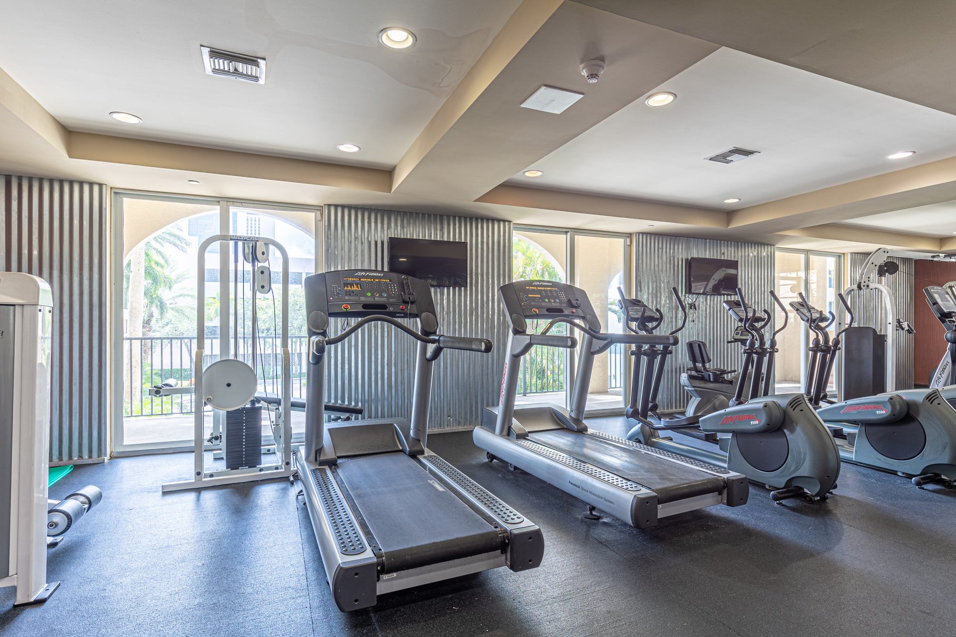 520 SE 5th Ave Unit: 2302