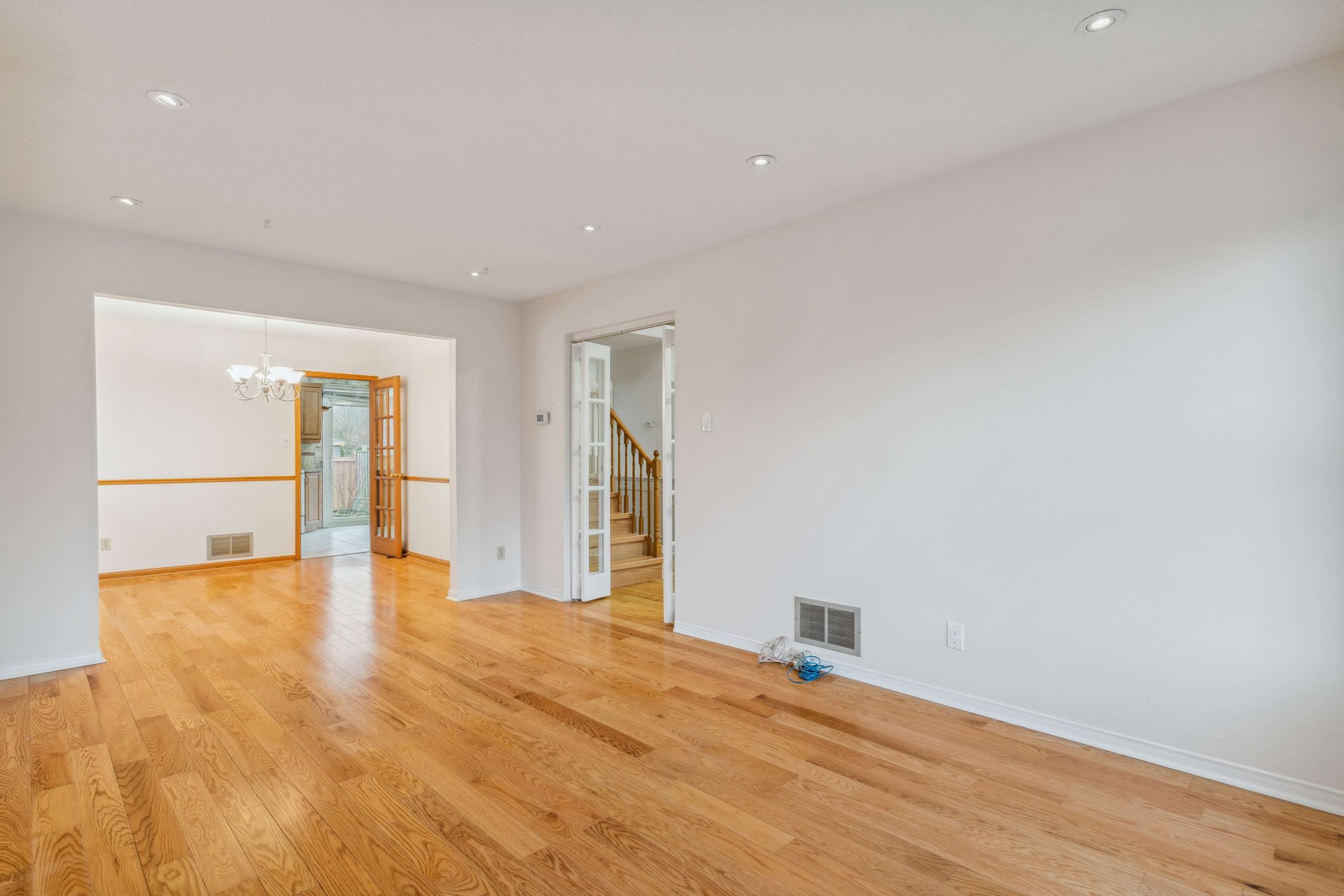 Beautifully Maintained Family Home
