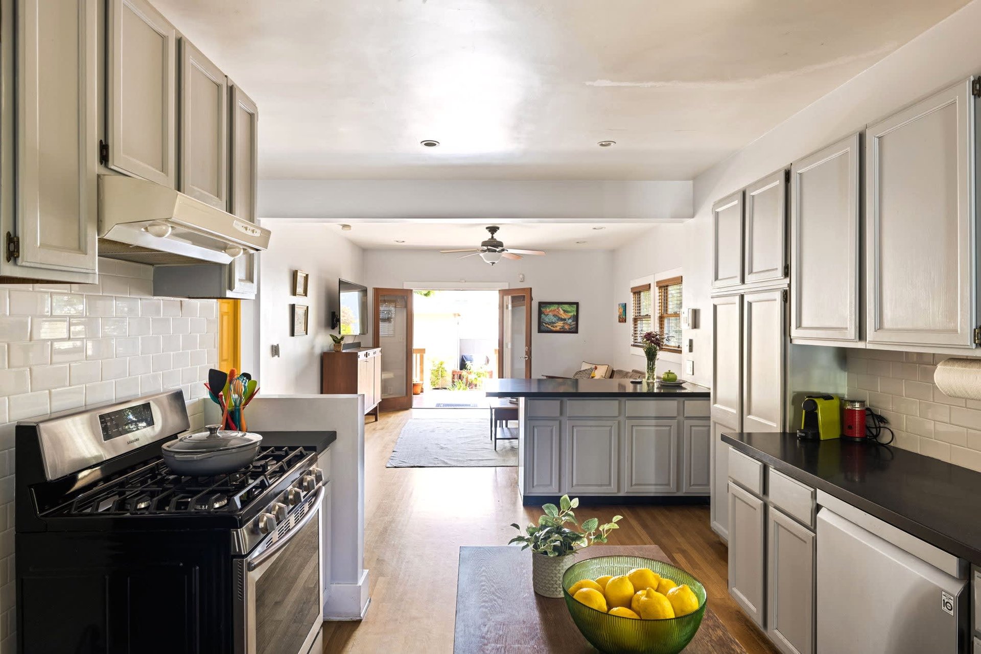 Wonderful Historic Craftsman Home in Jefferson Park