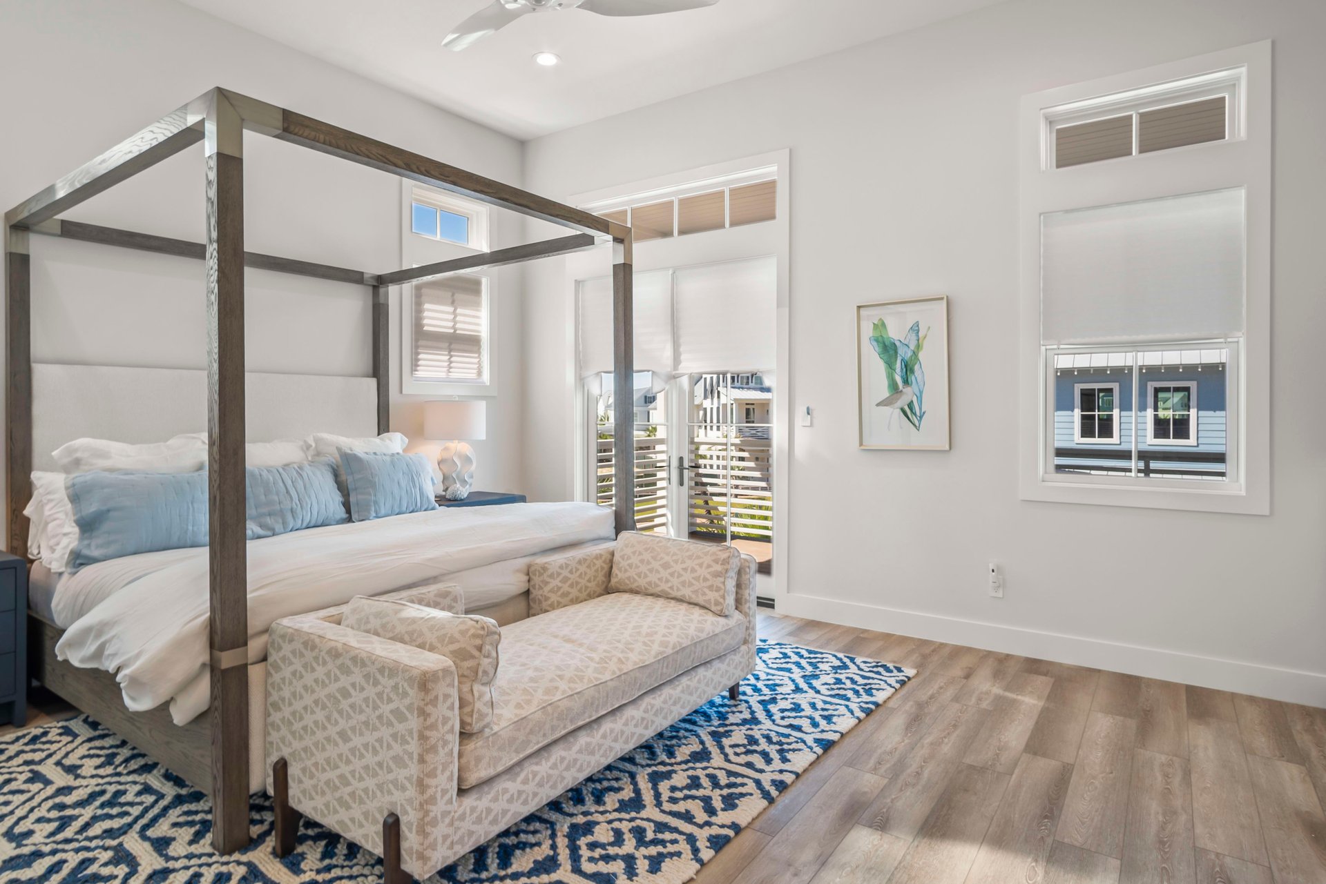Coastline Drive, 4 Beds 4 Baths