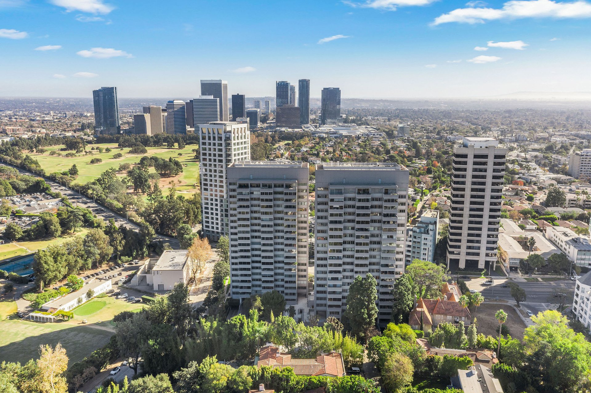 The Comstock #8A, Wilshire Corridor