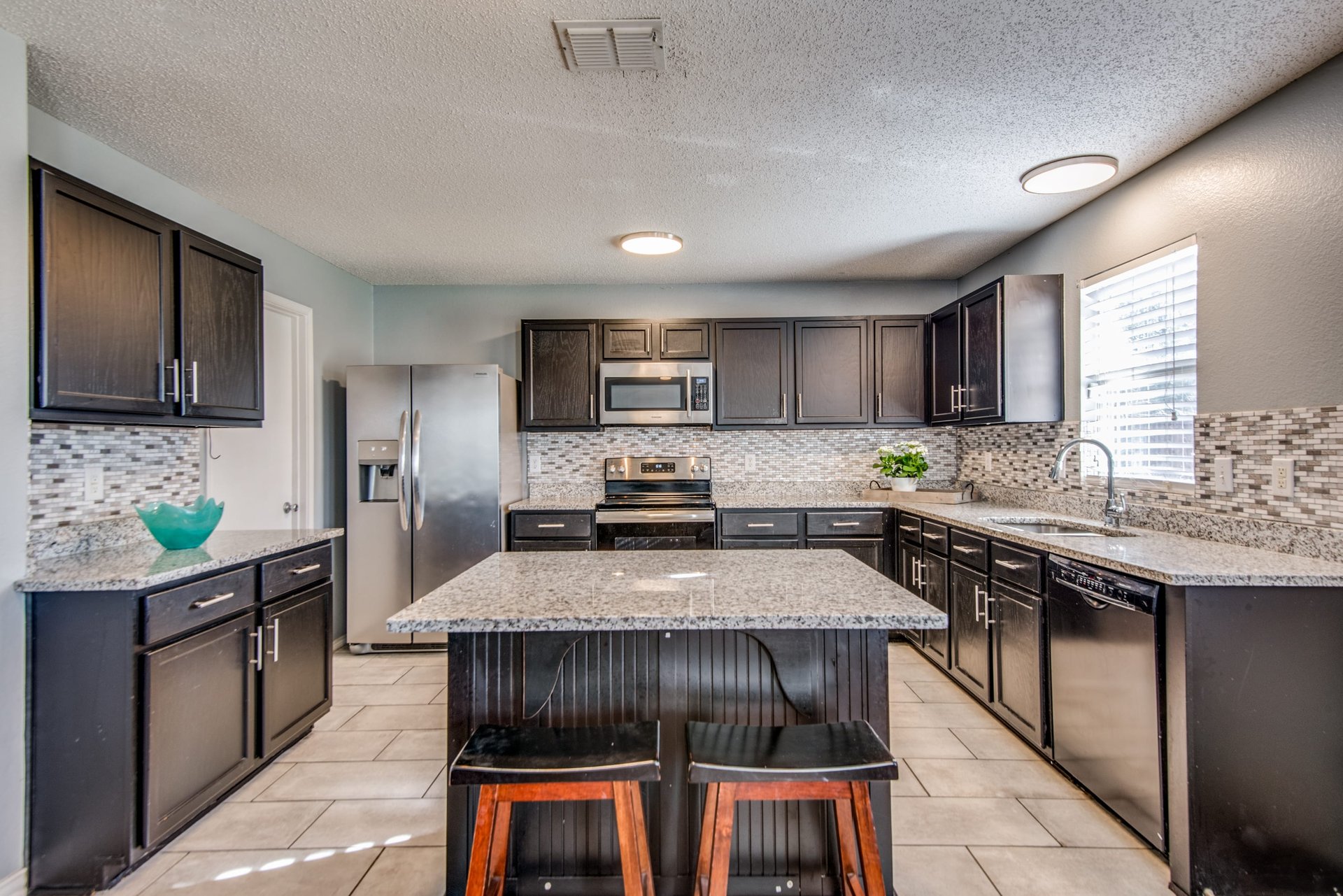 2716 Lazy Oak Drive