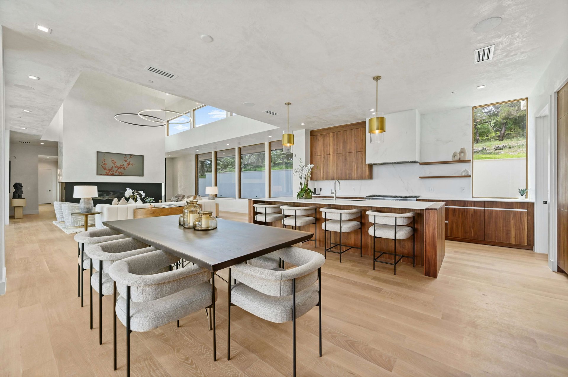2 Valbella Drive