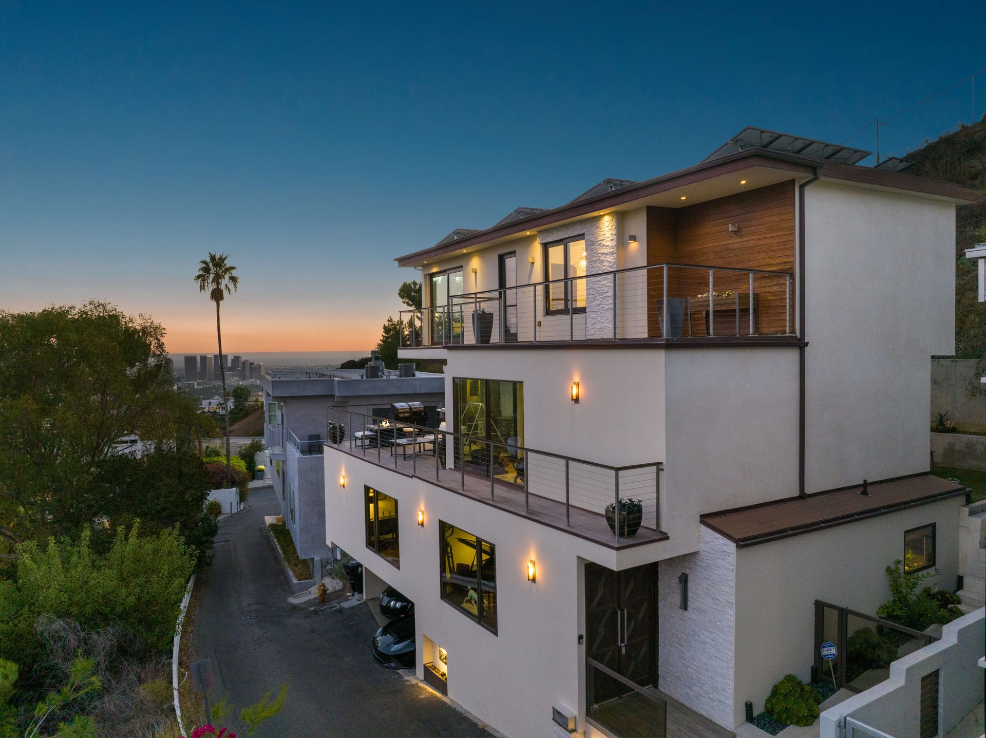 9312 Warbler Way
