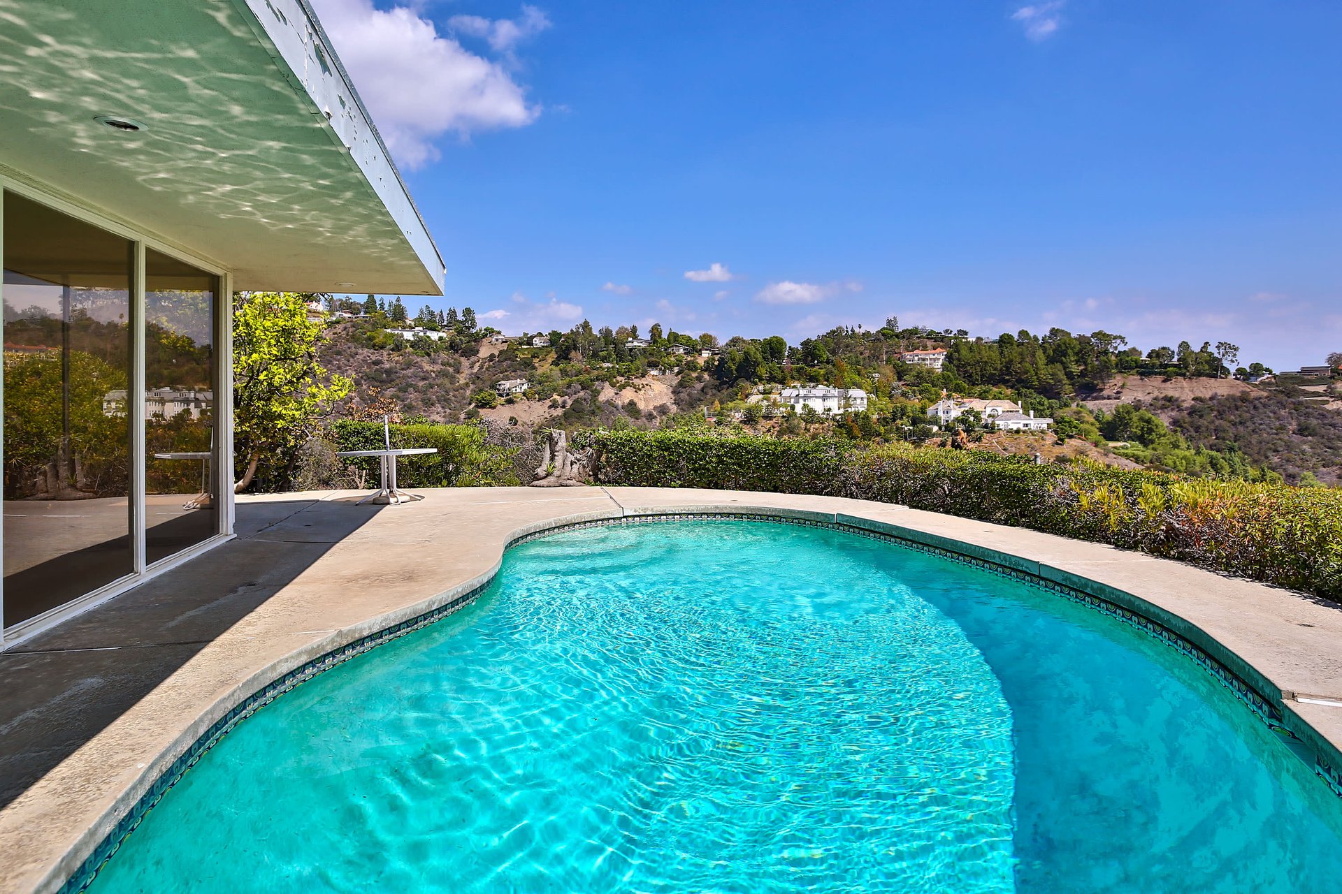1394 Casiano Rd