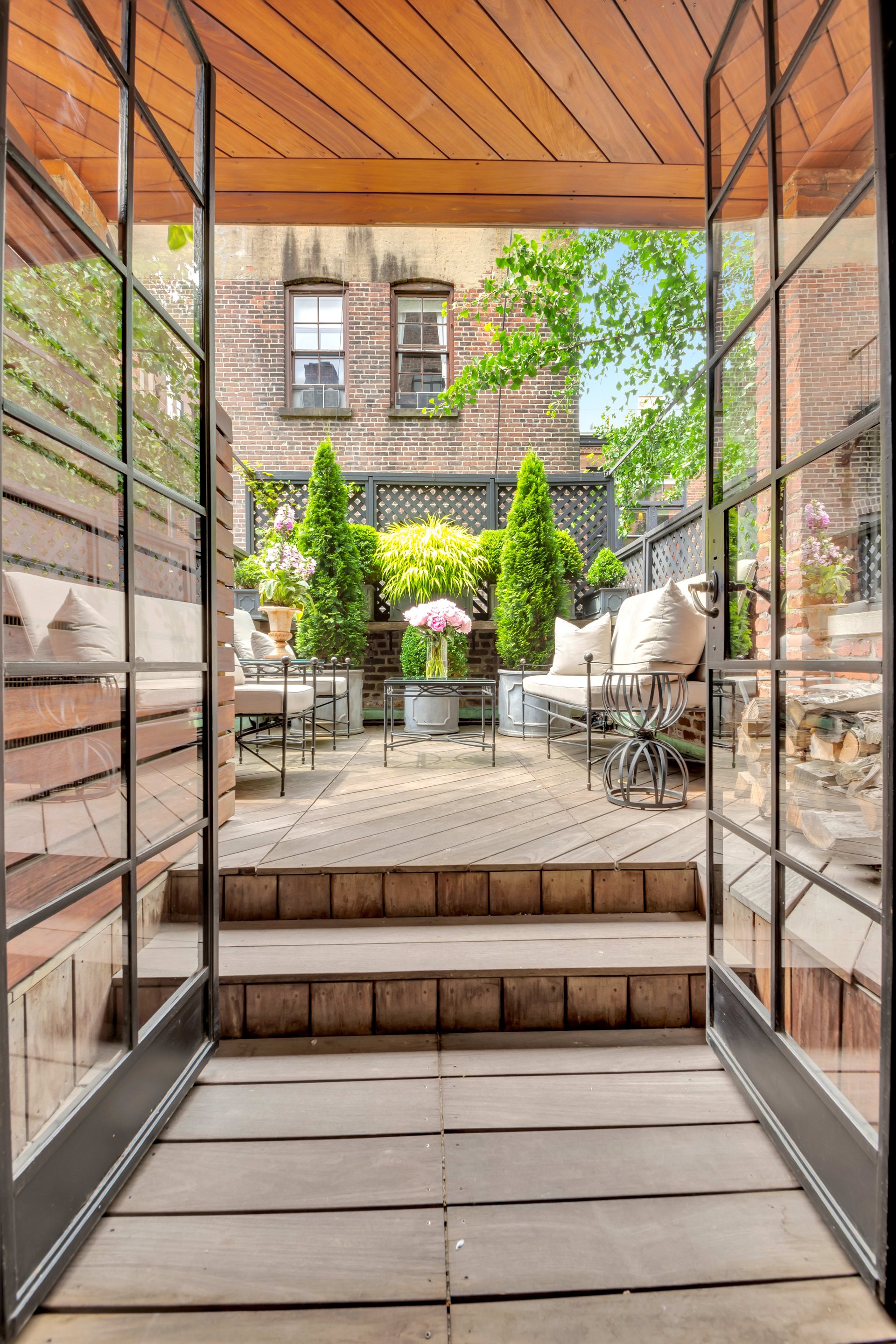 16 East 11th Street 