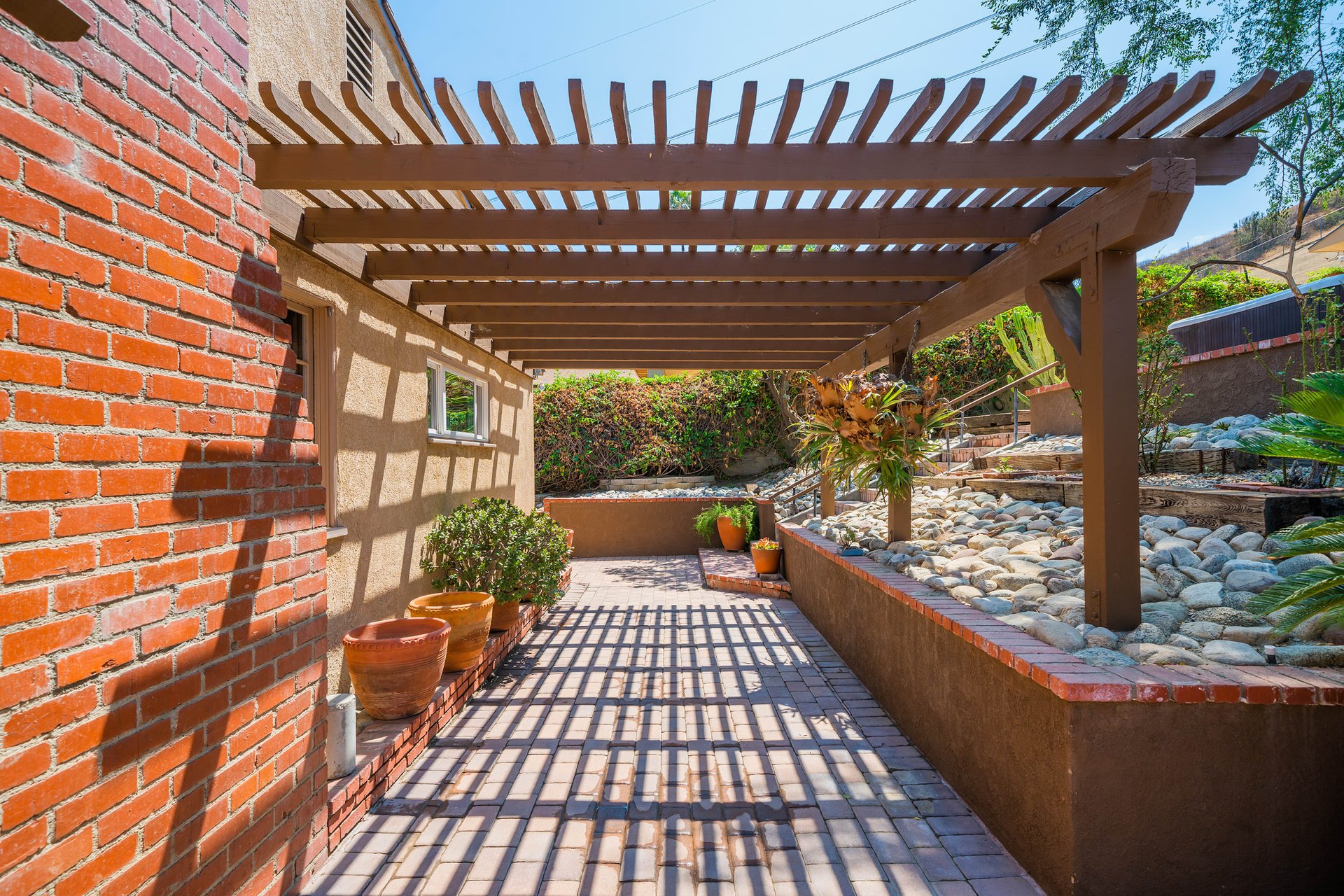 A Lil Bit O' Country in Shadow Hills * SOLD at full price