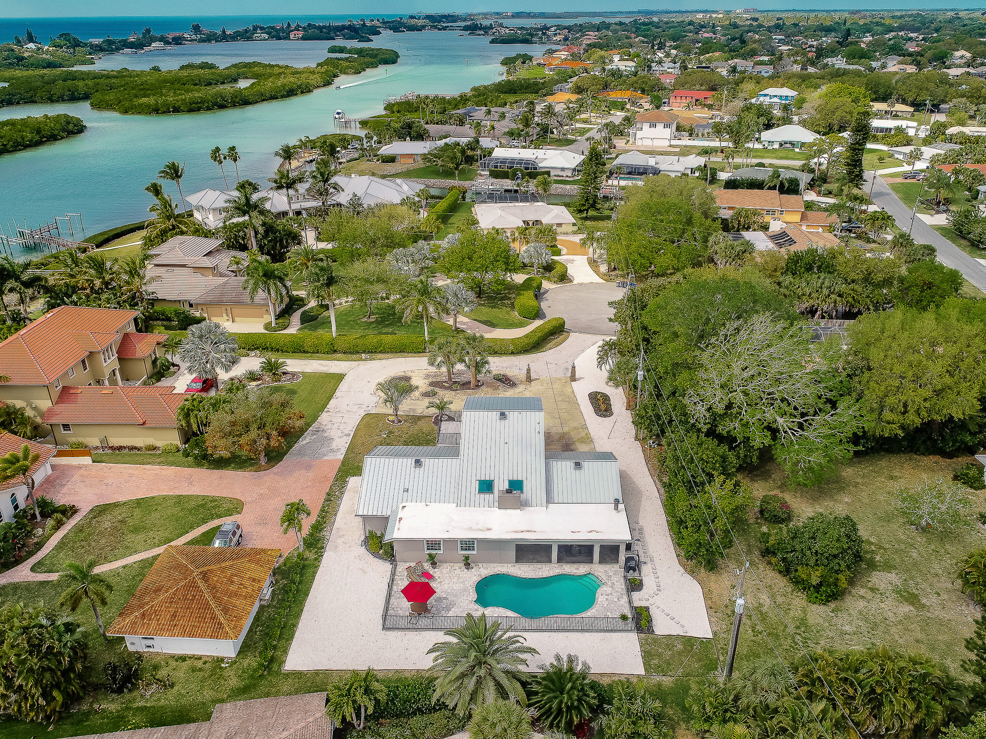 501 VELASQUEZ DRIVE