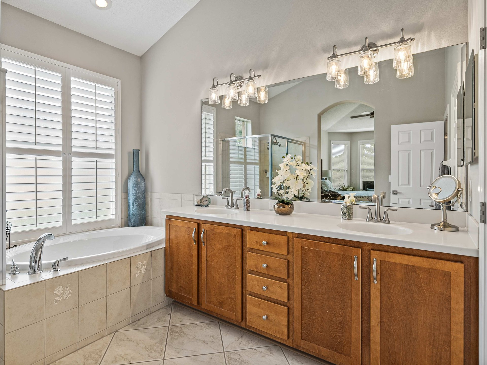 13130 PALMILLA CIR
